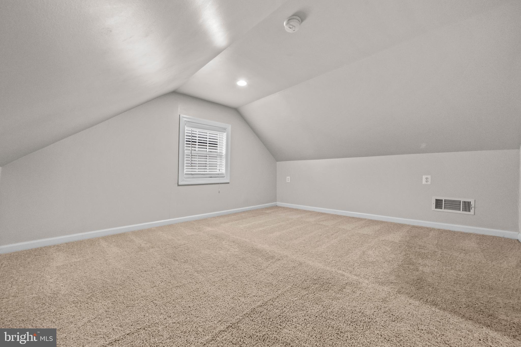 Real estate listing preview #26