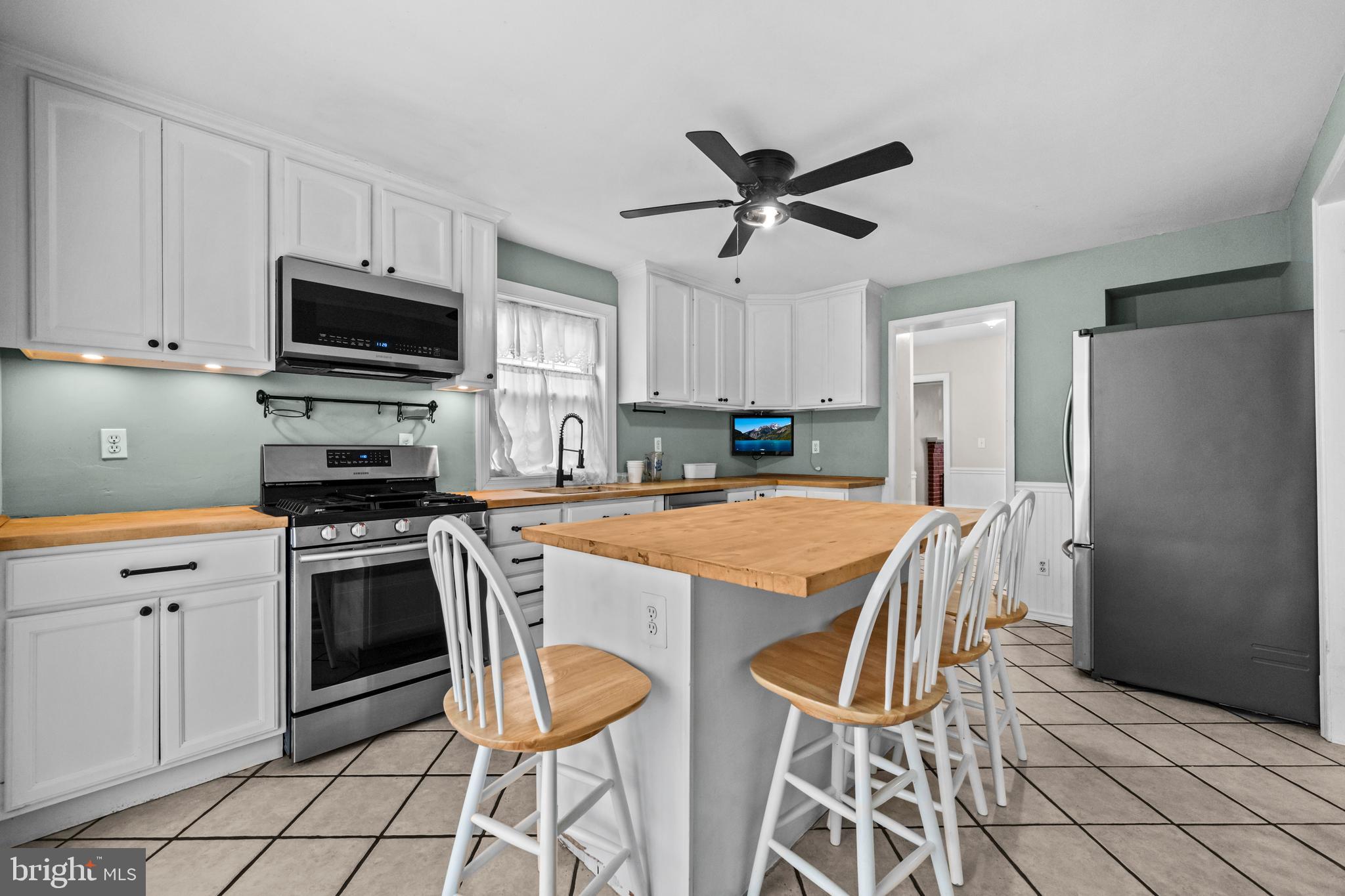 Real estate listing preview #11