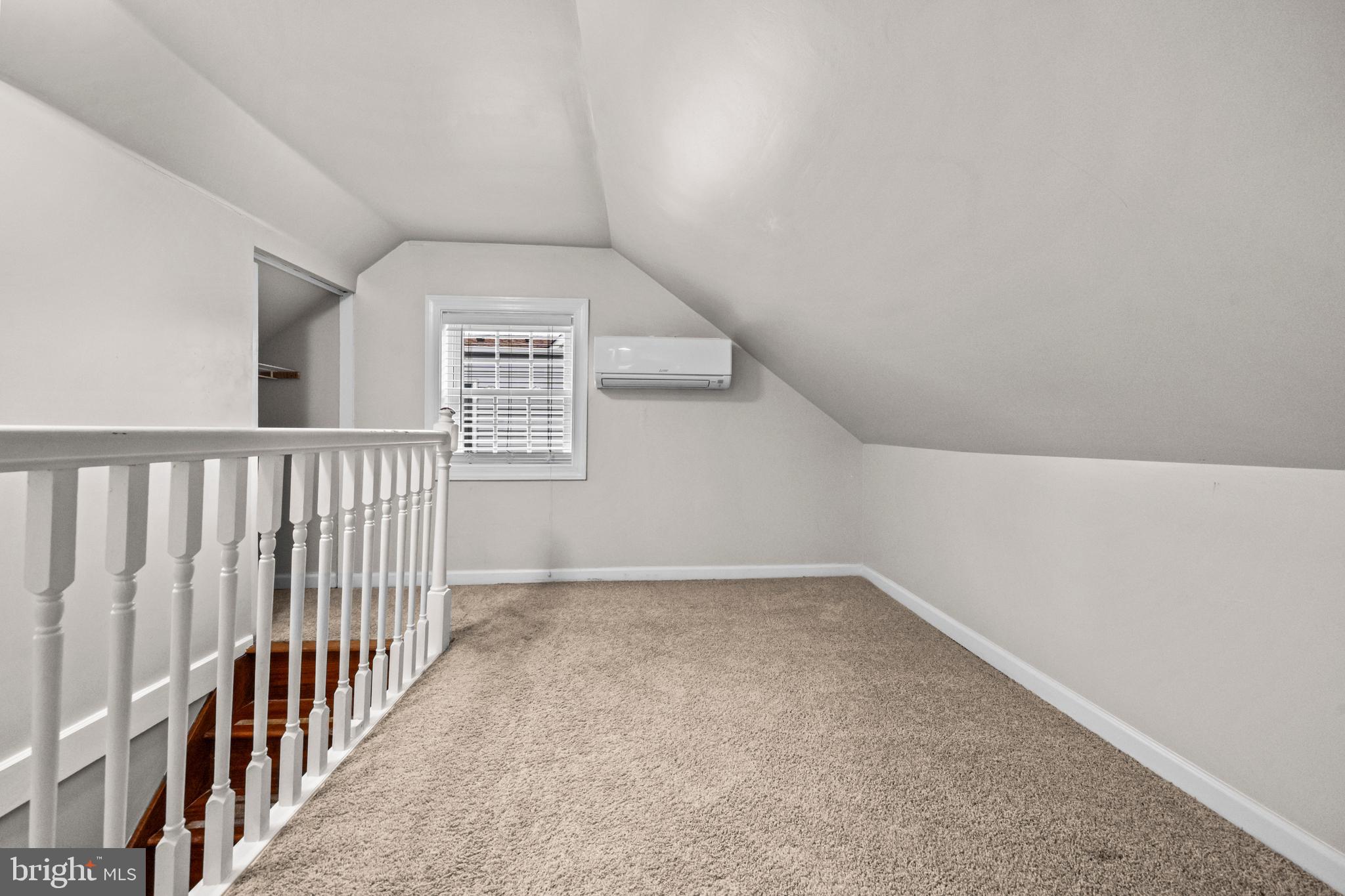 Real estate listing preview #24