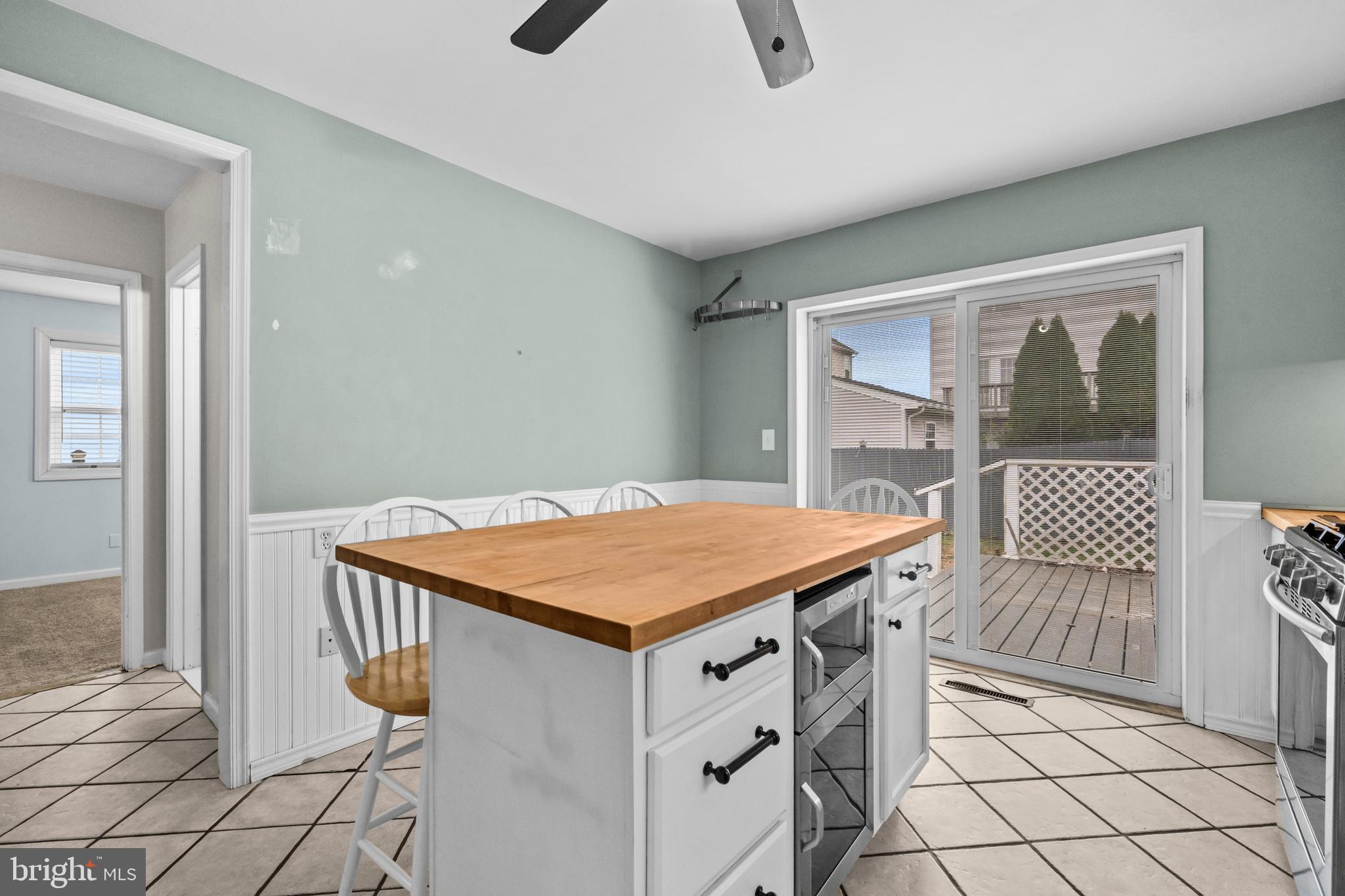 Real estate listing preview #14