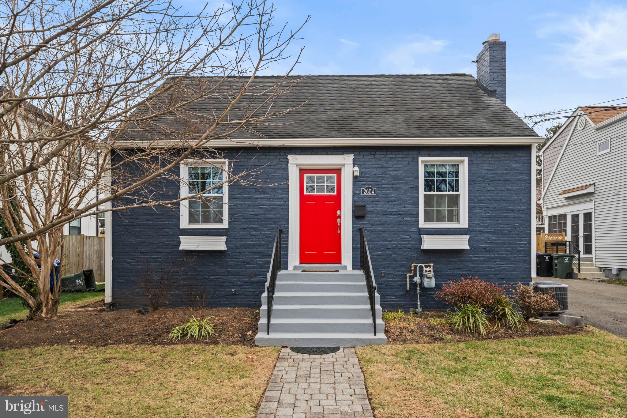 Real estate listing preview #1