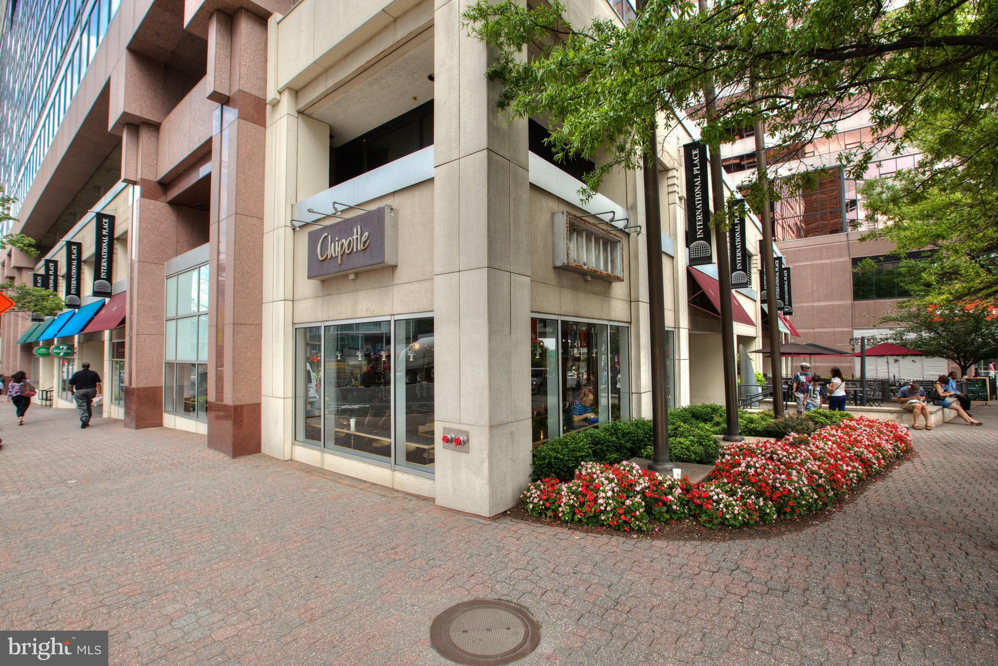 Real estate listing preview #24