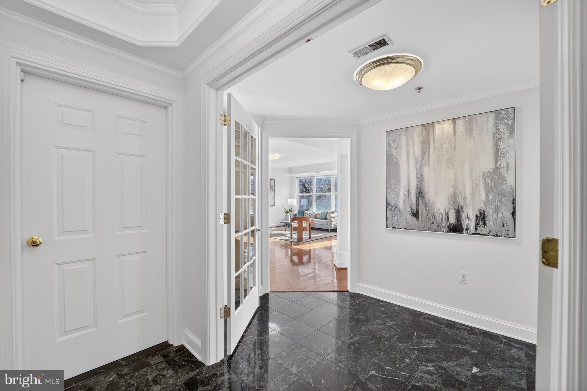 Real estate listing preview #2