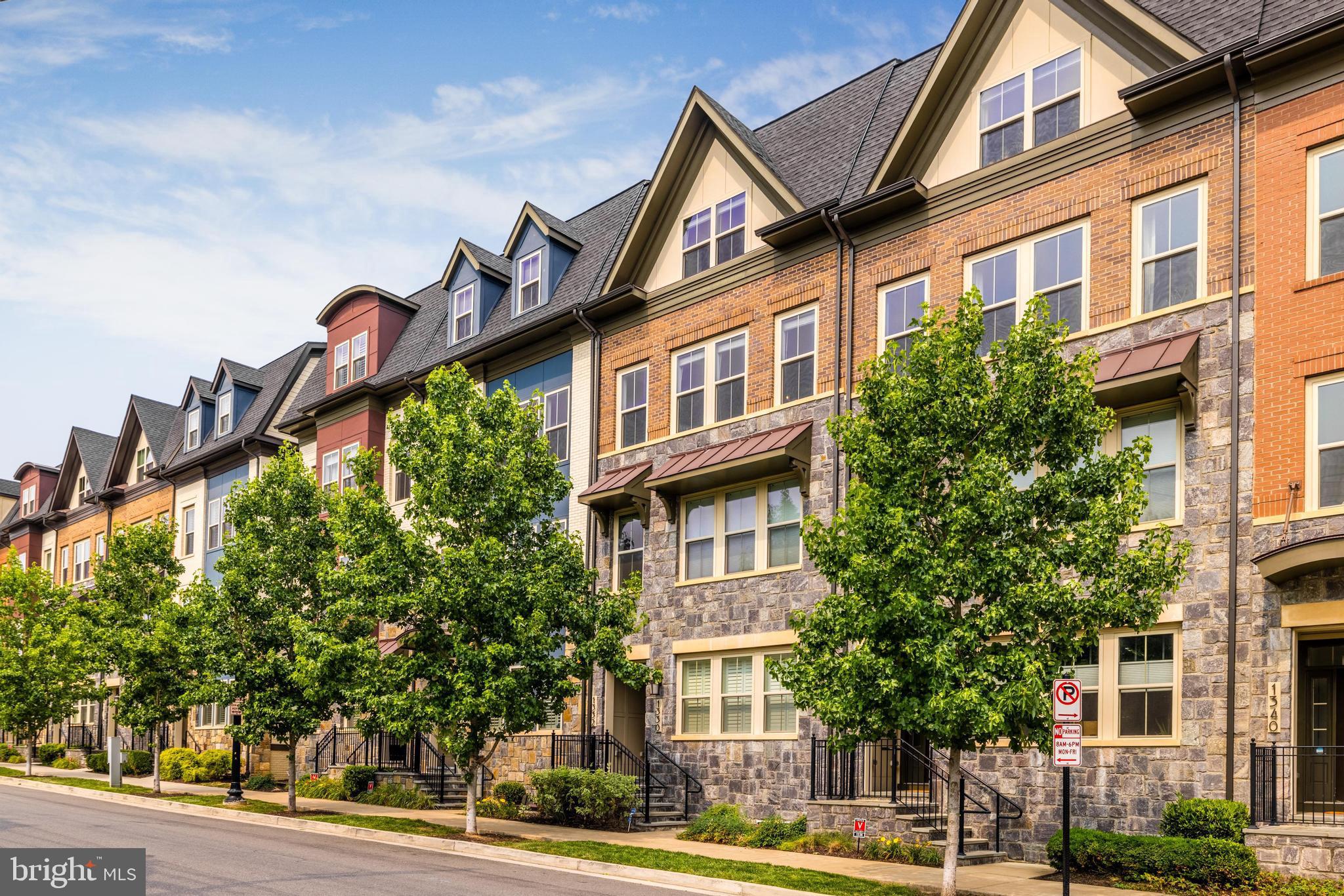 Real estate listing preview #2