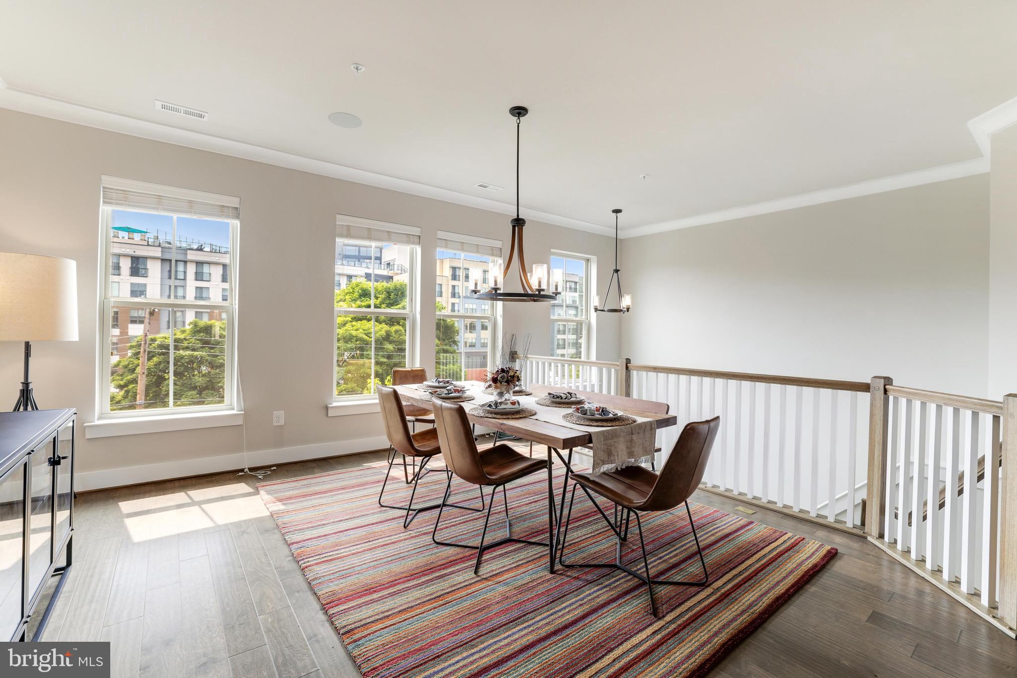 Real estate listing preview #8