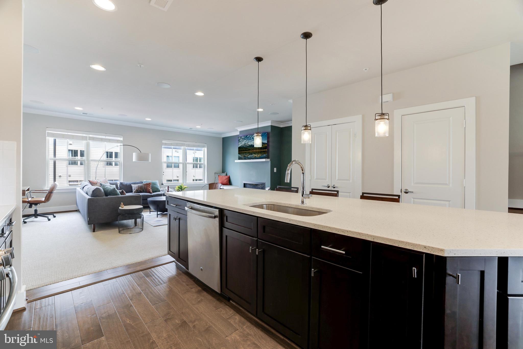 Real estate listing preview #13