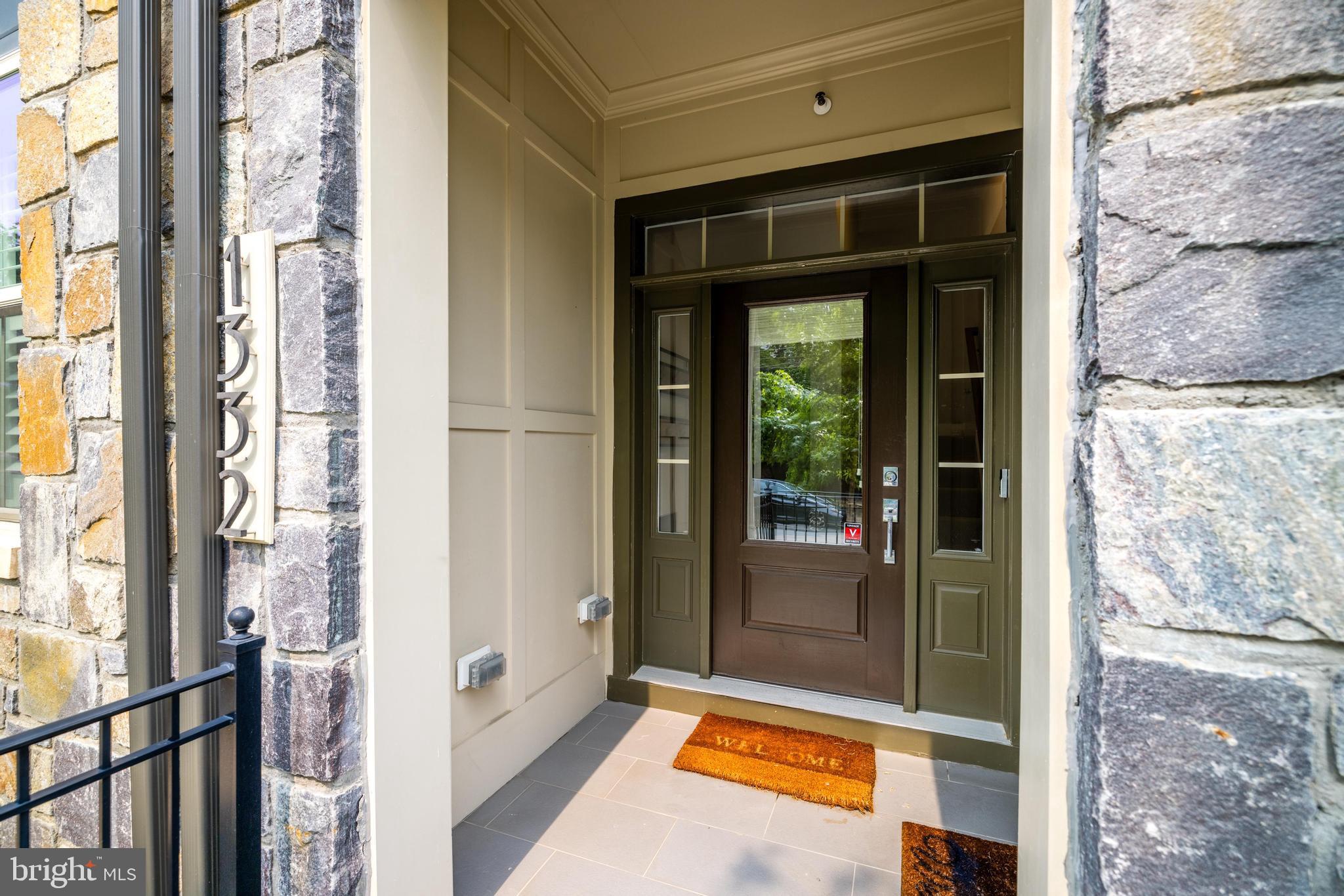 Real estate listing preview #7