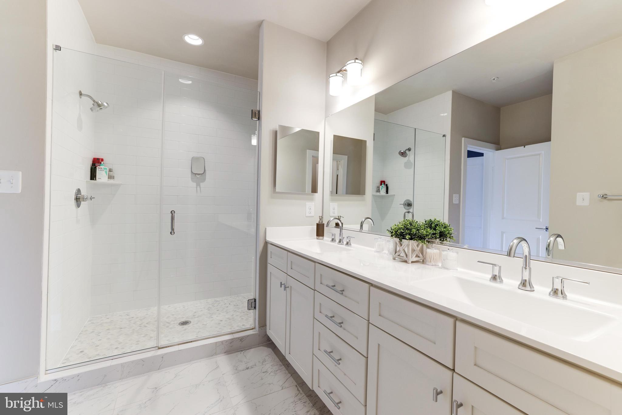 Real estate listing preview #17