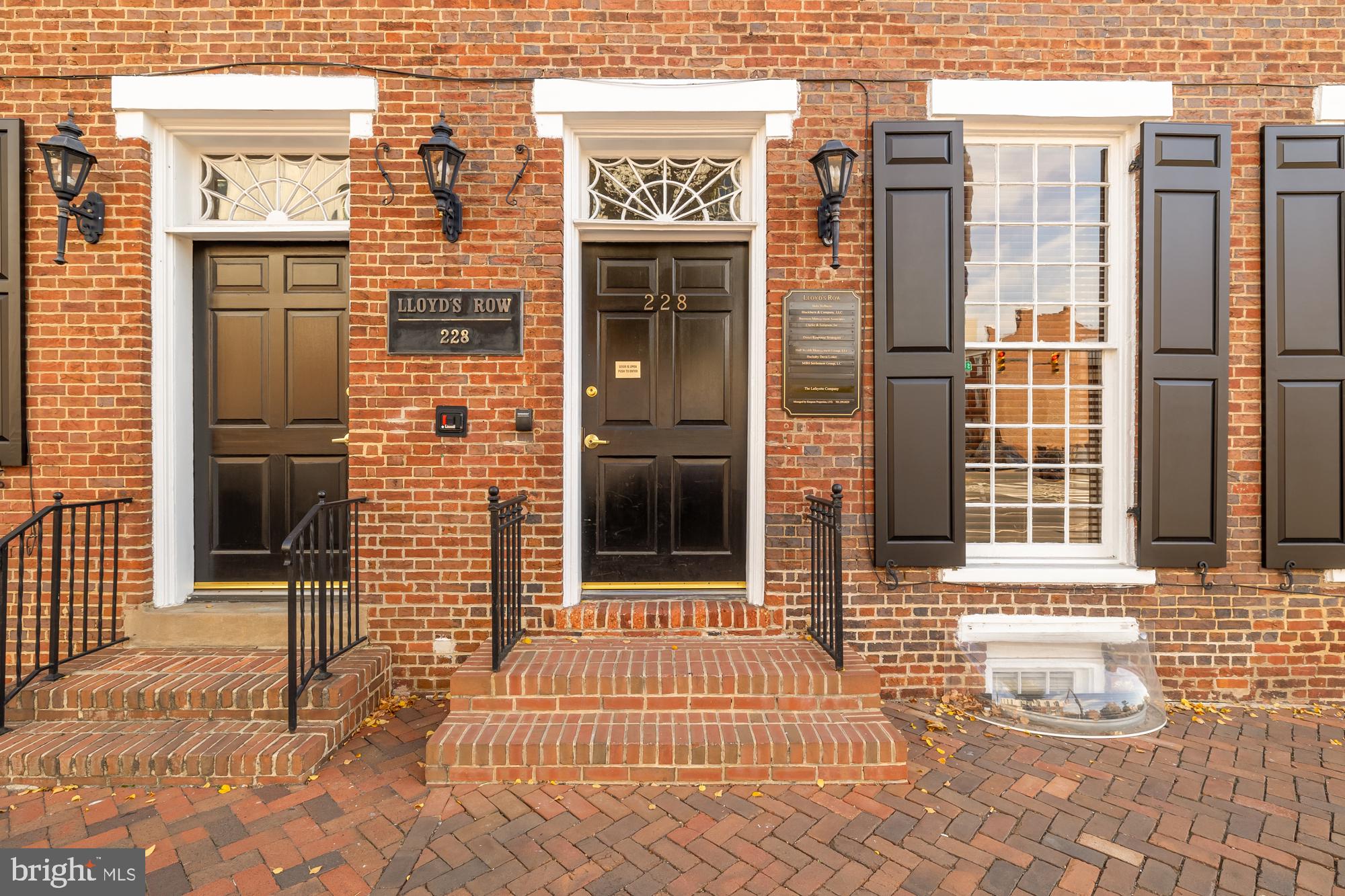 Real estate listing preview #5