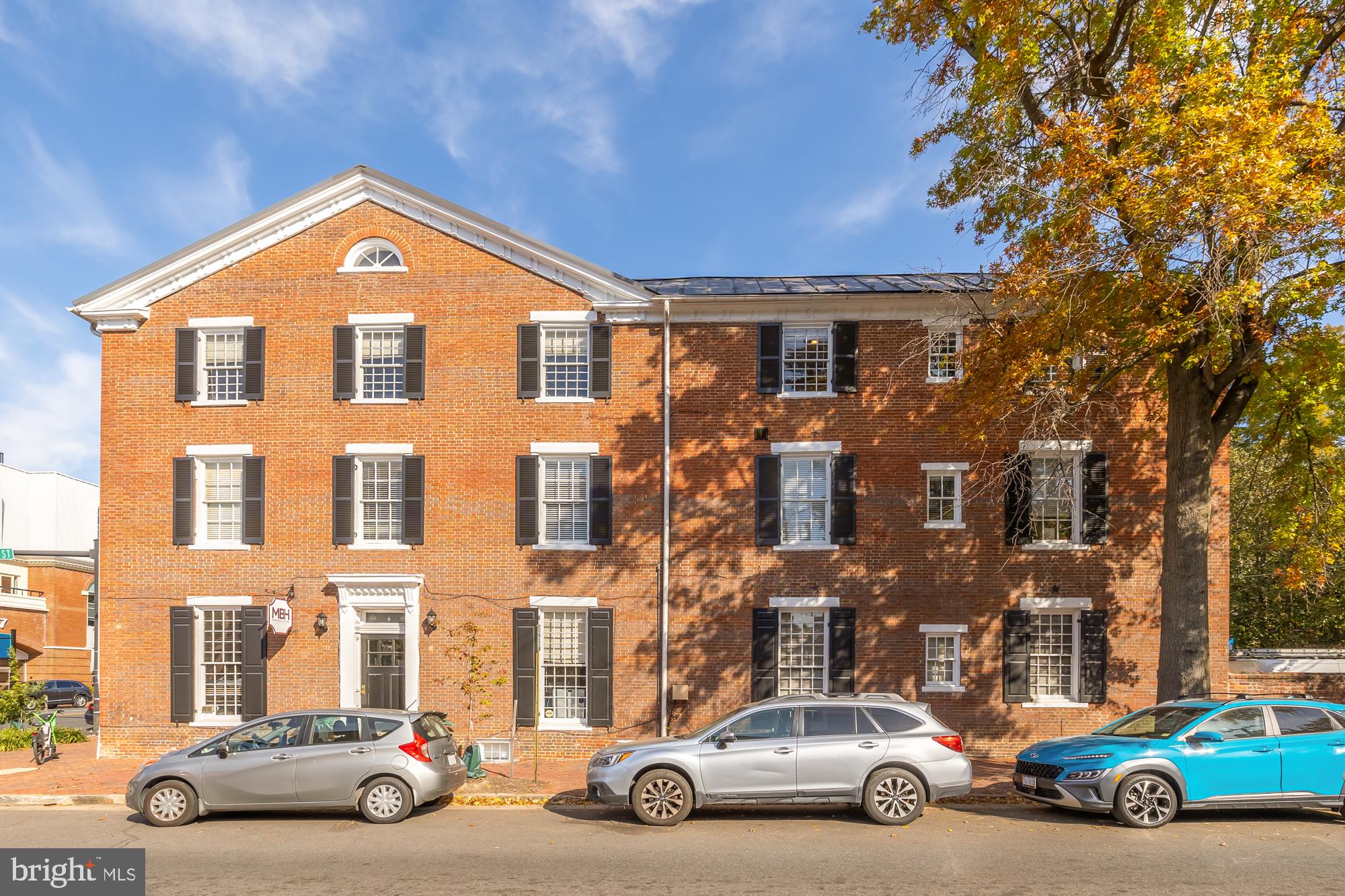 Real estate listing preview #7