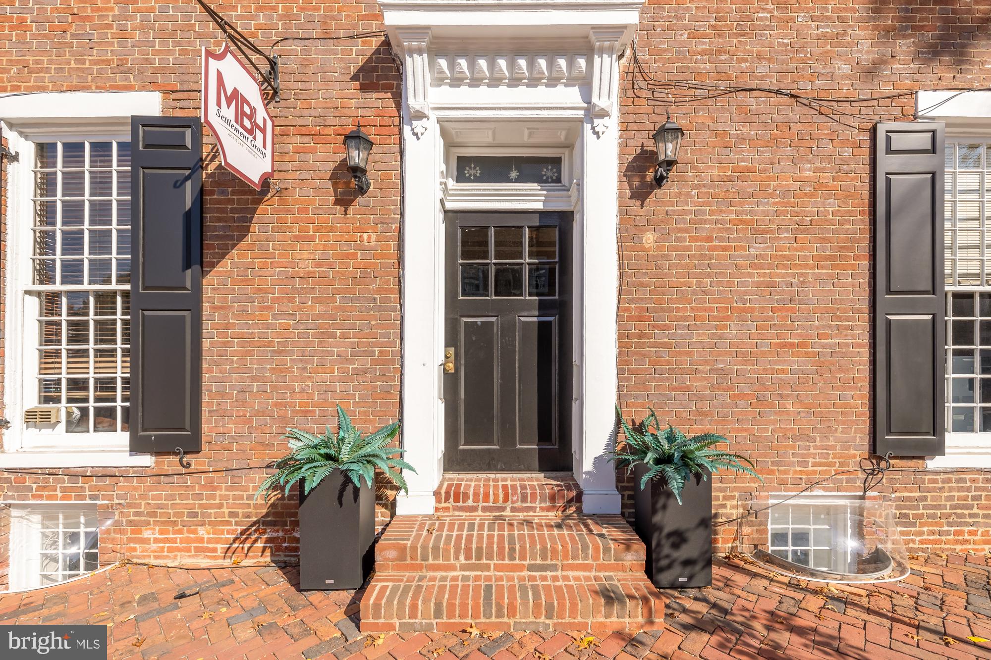 Real estate listing preview #10