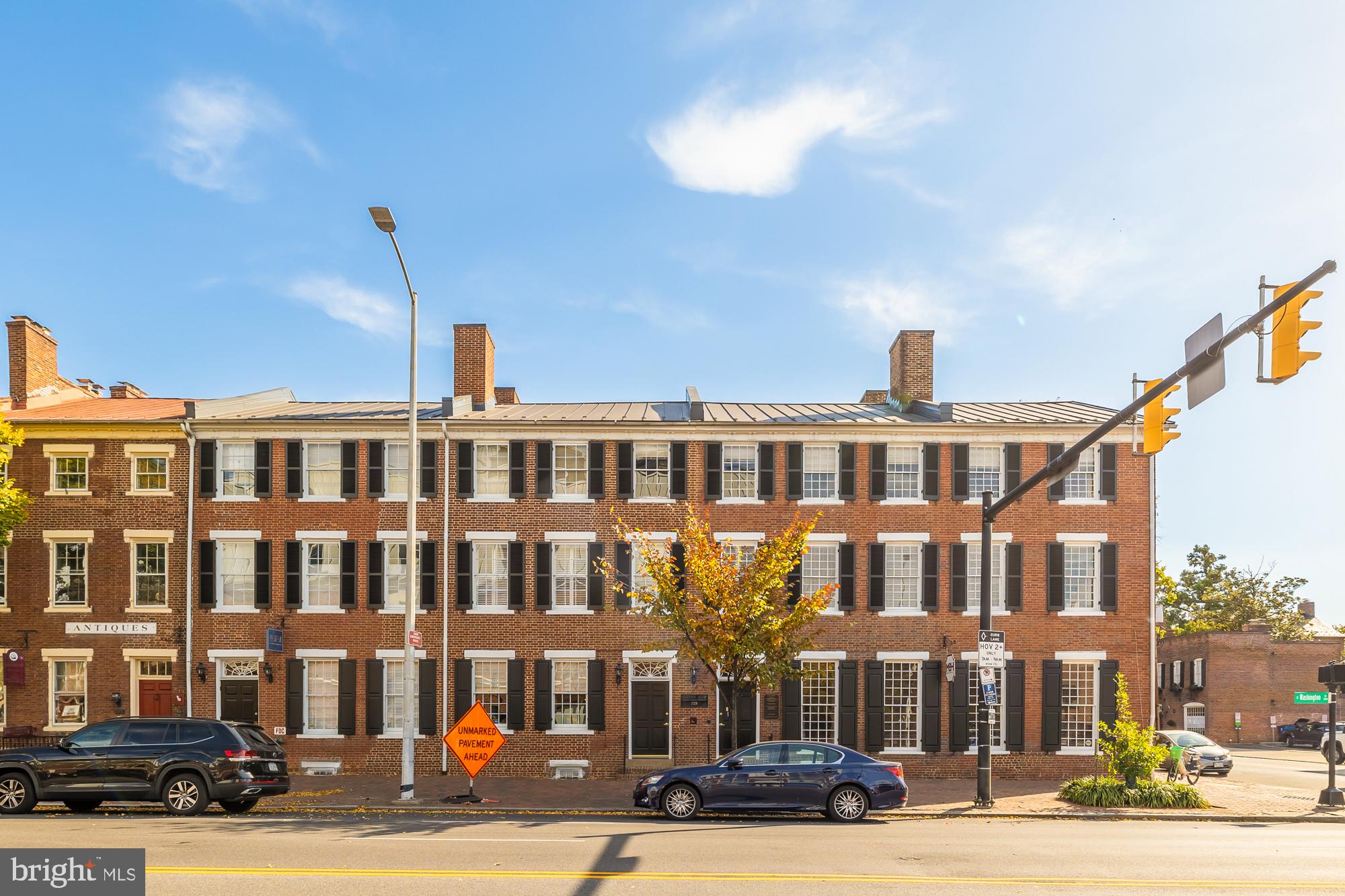 Real estate listing preview #2