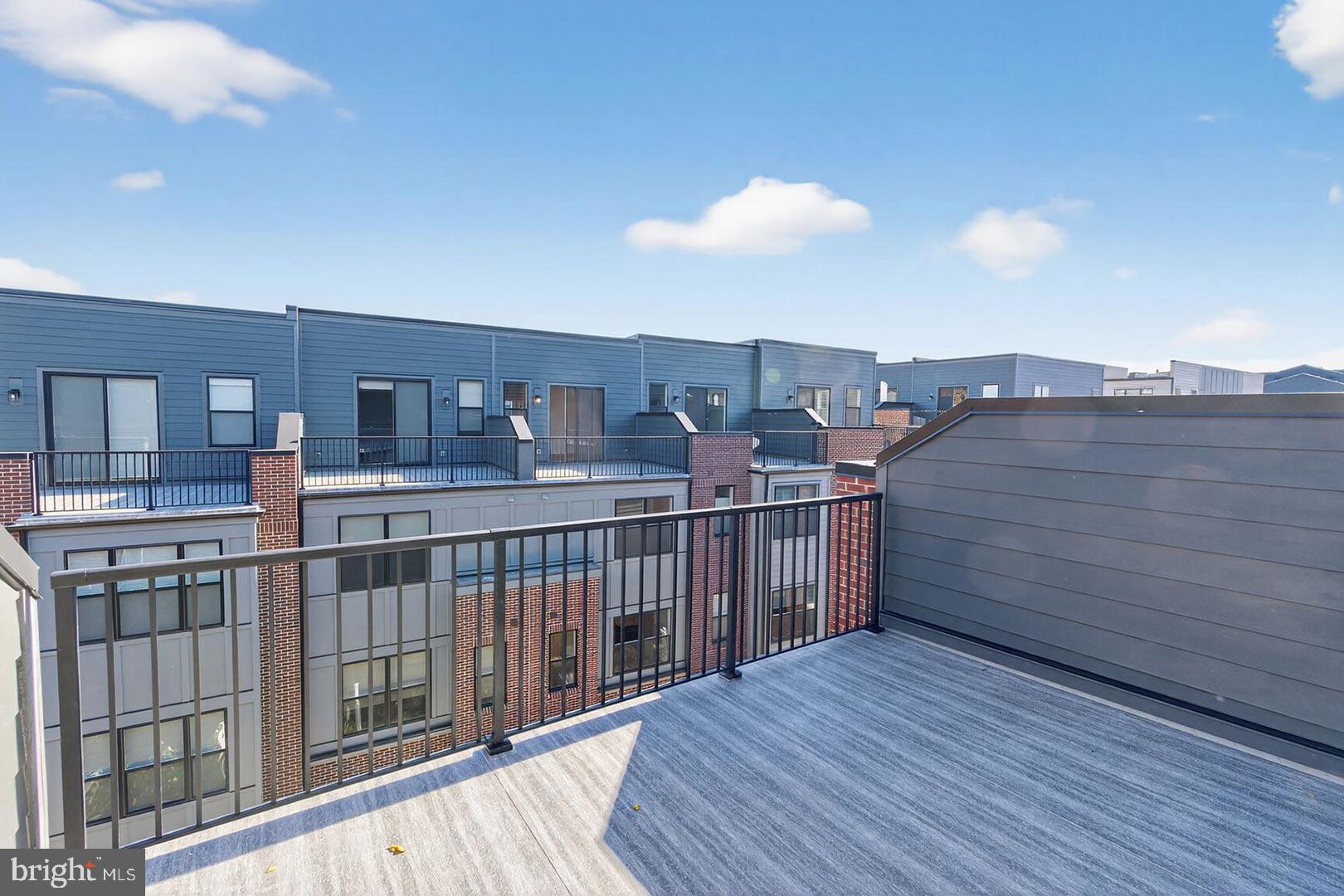 Real estate listing preview #17