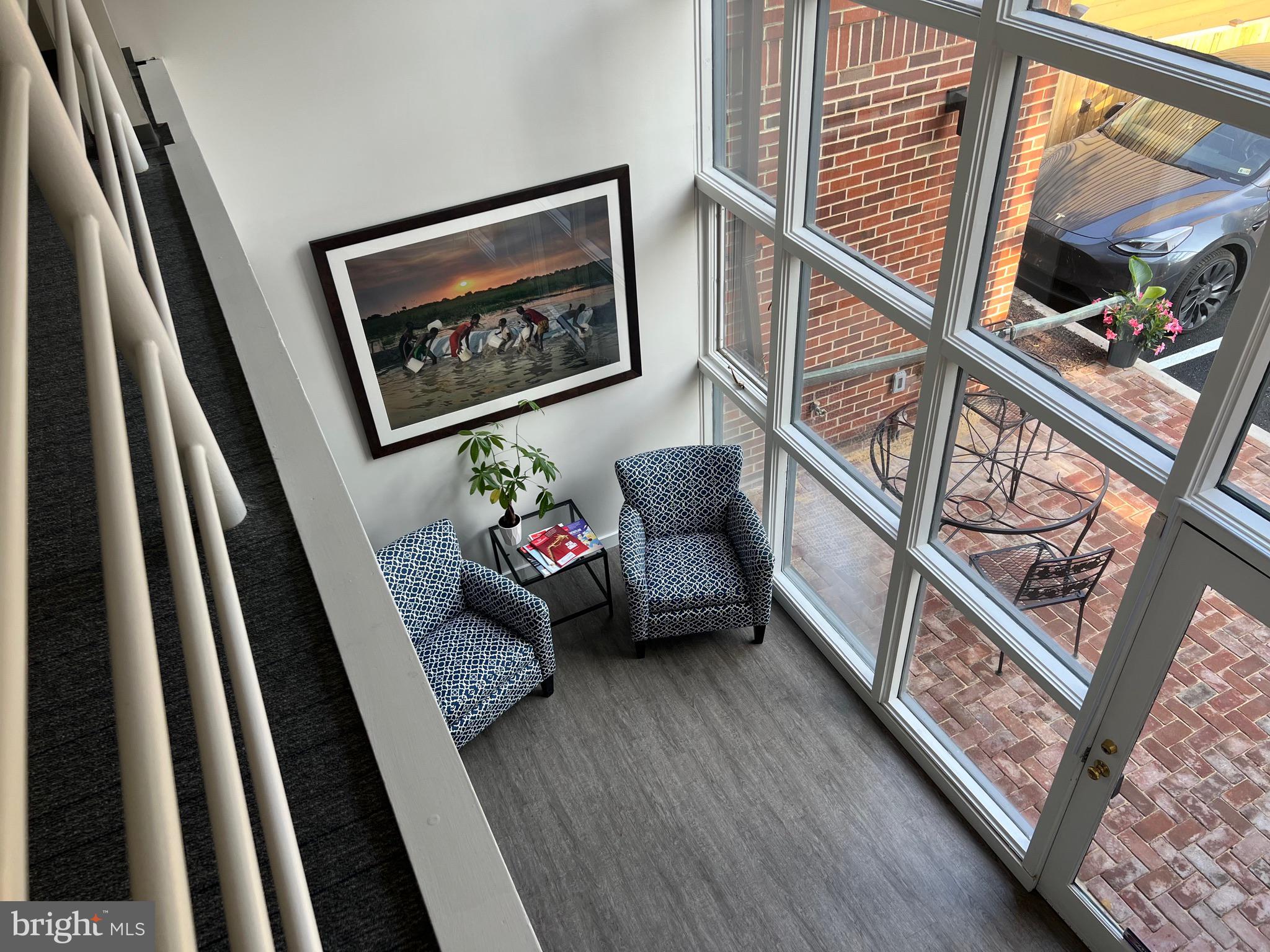 Real estate listing preview #12