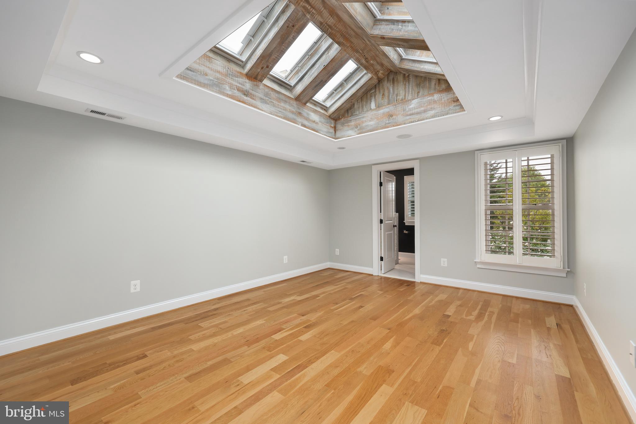 Real estate listing preview #29