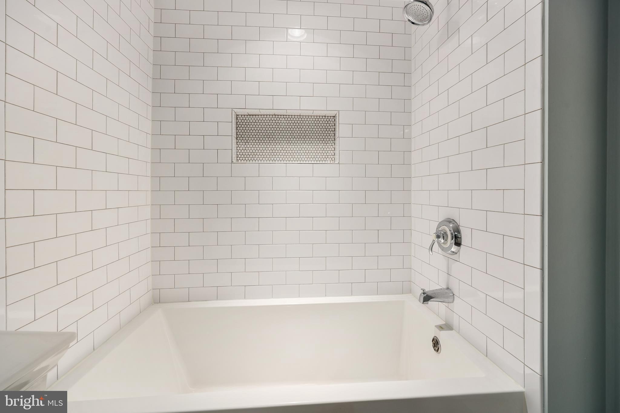 Real estate listing preview #23