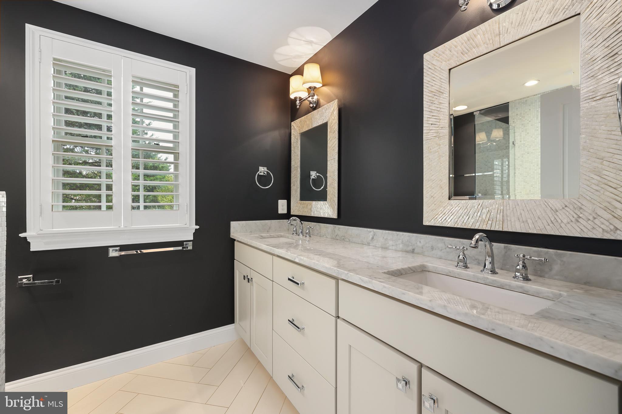 Real estate listing preview #32