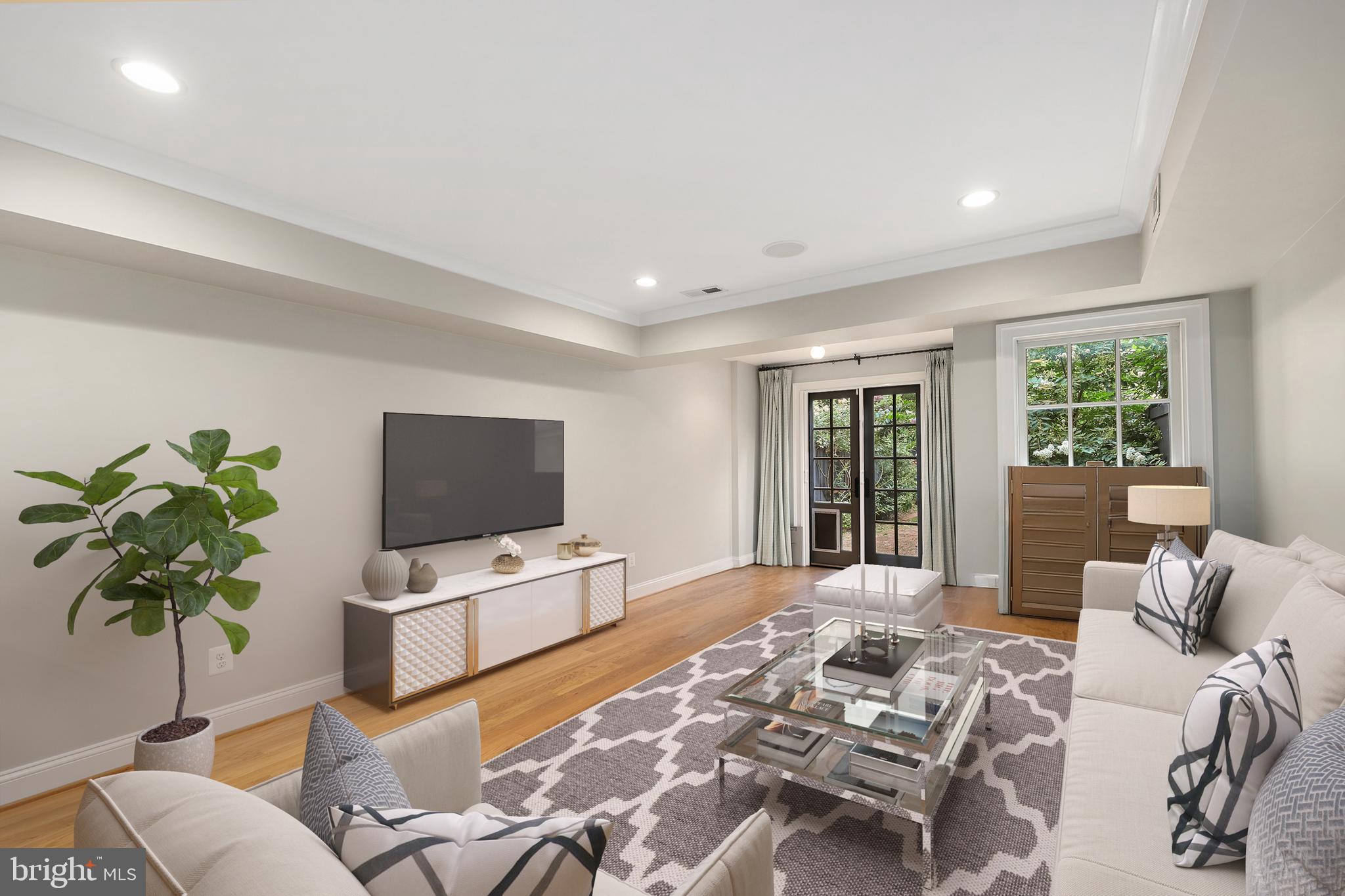 Real estate listing preview #14