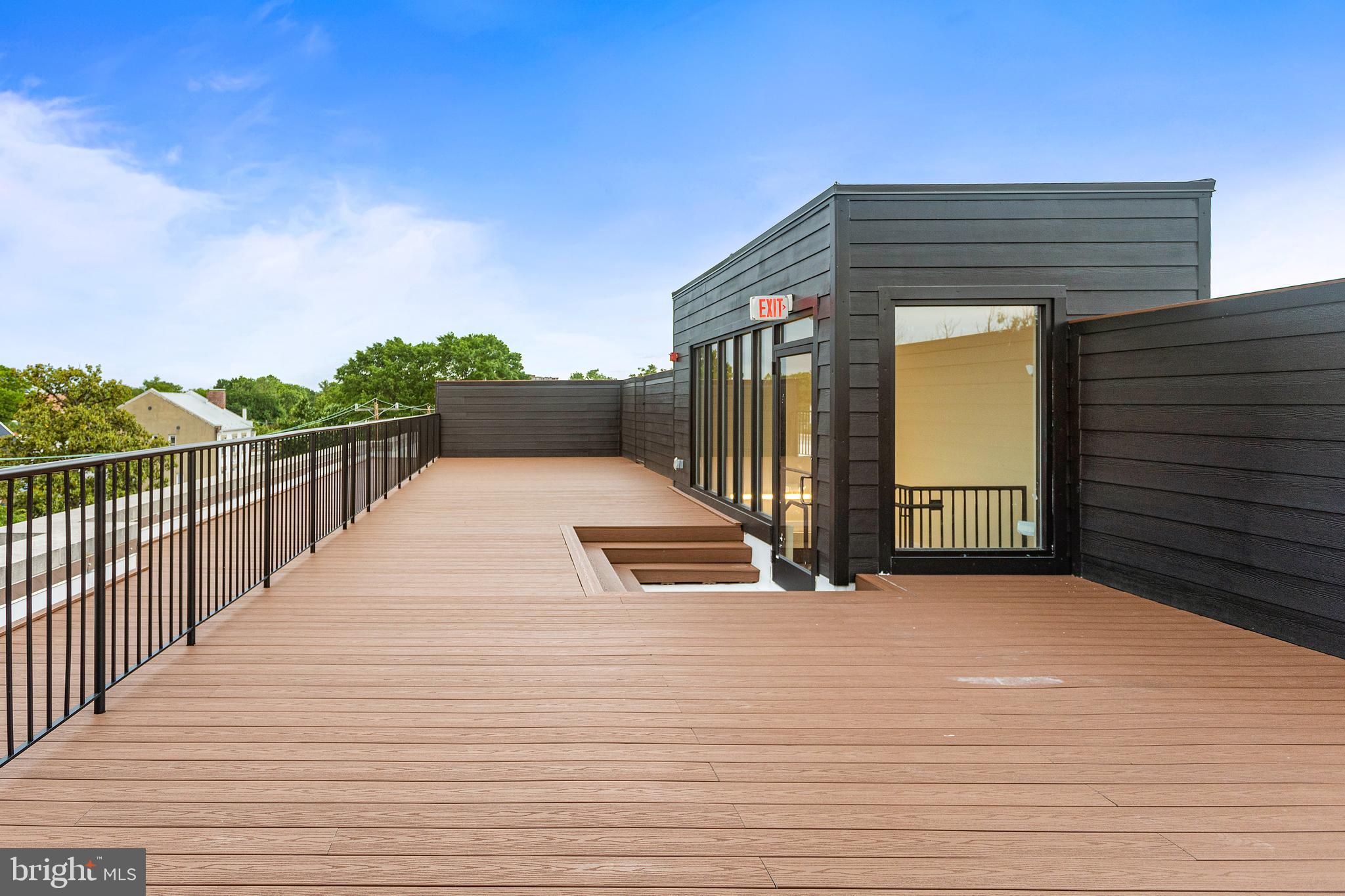 Real estate listing preview #18