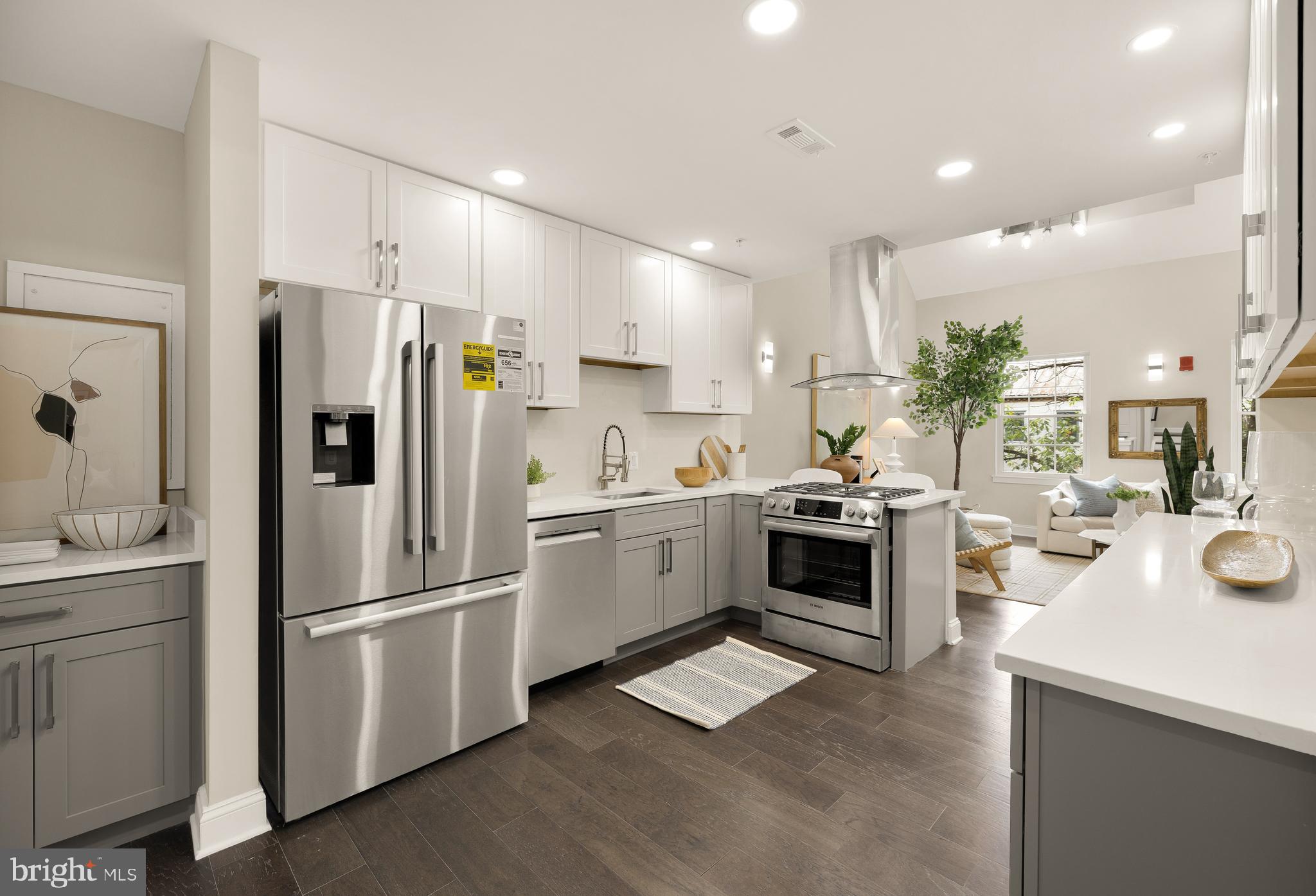 Real estate listing preview #4