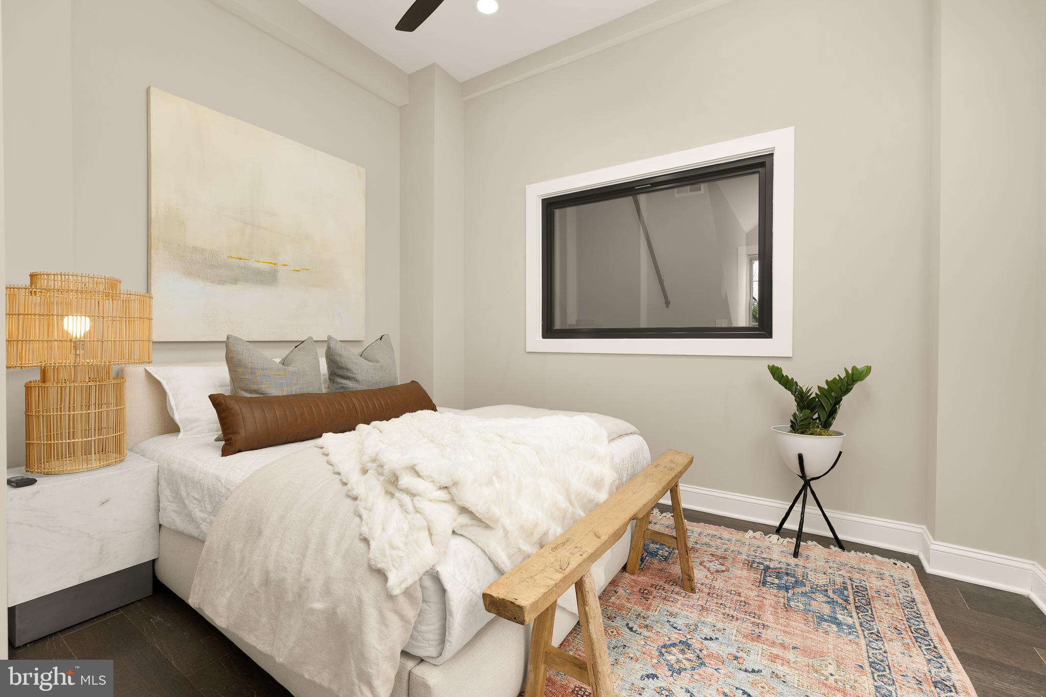 Real estate listing preview #10