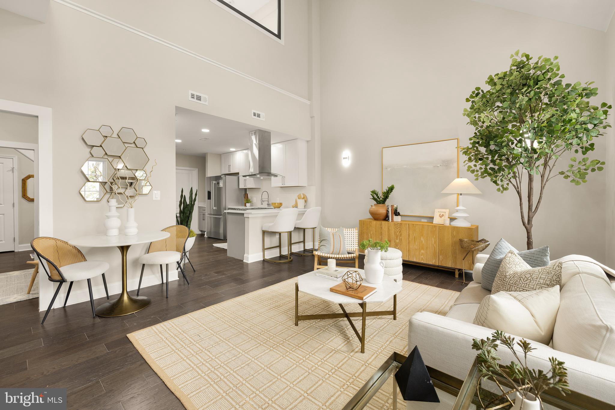 Real estate listing preview #1