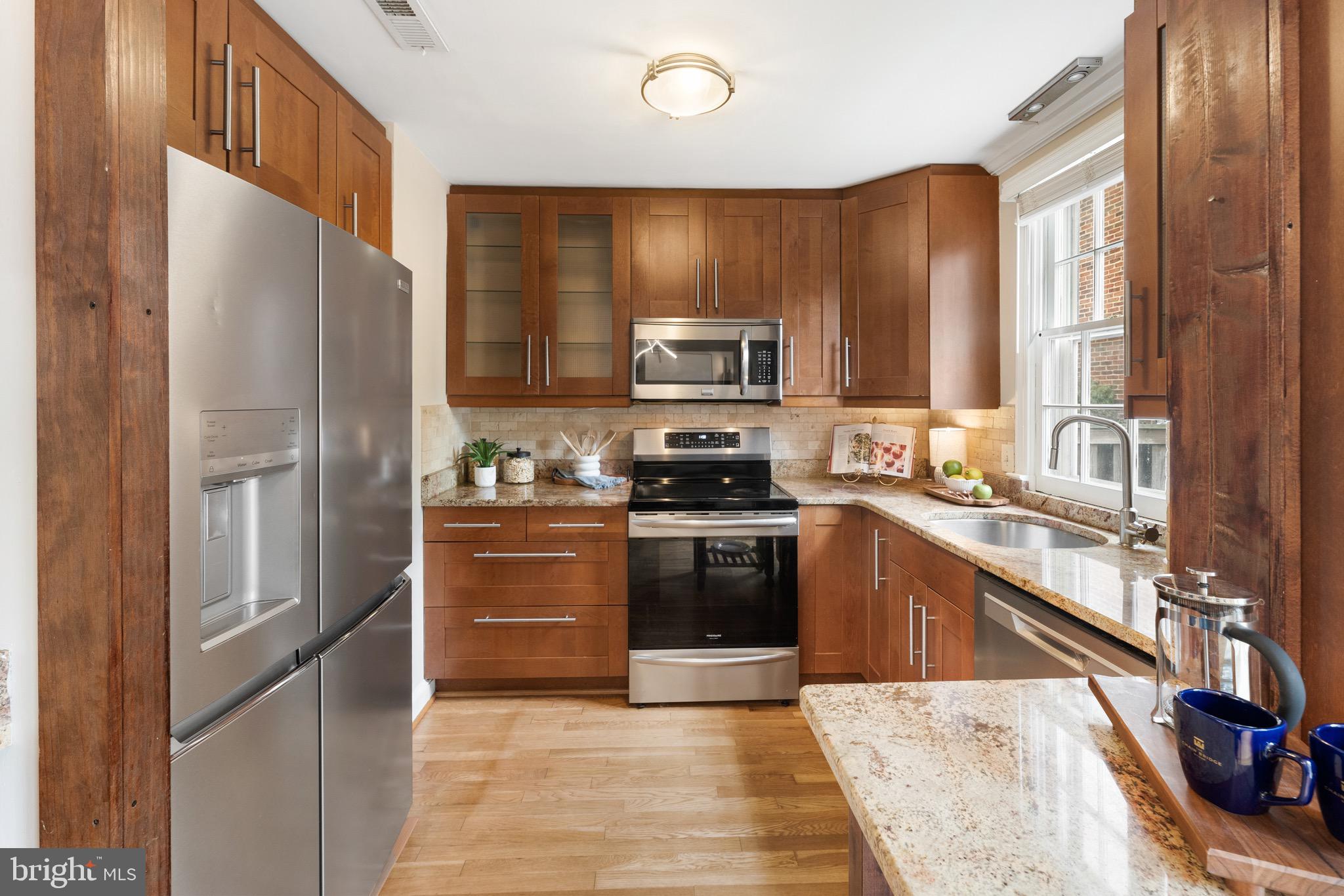 Real estate listing preview #6