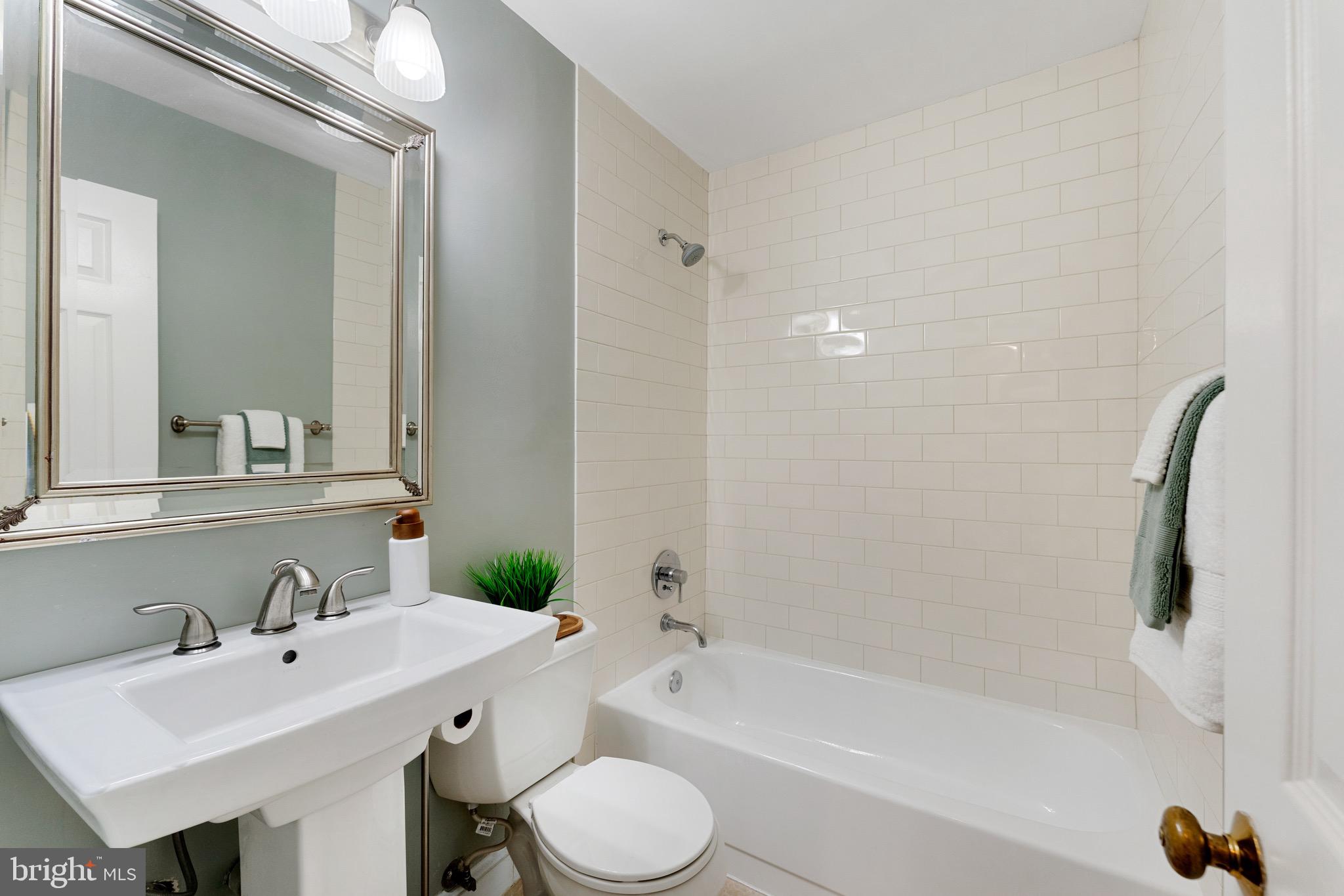 Real estate listing preview #22