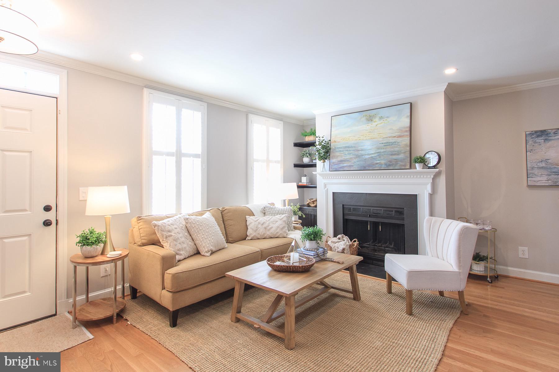 Real estate listing preview #3