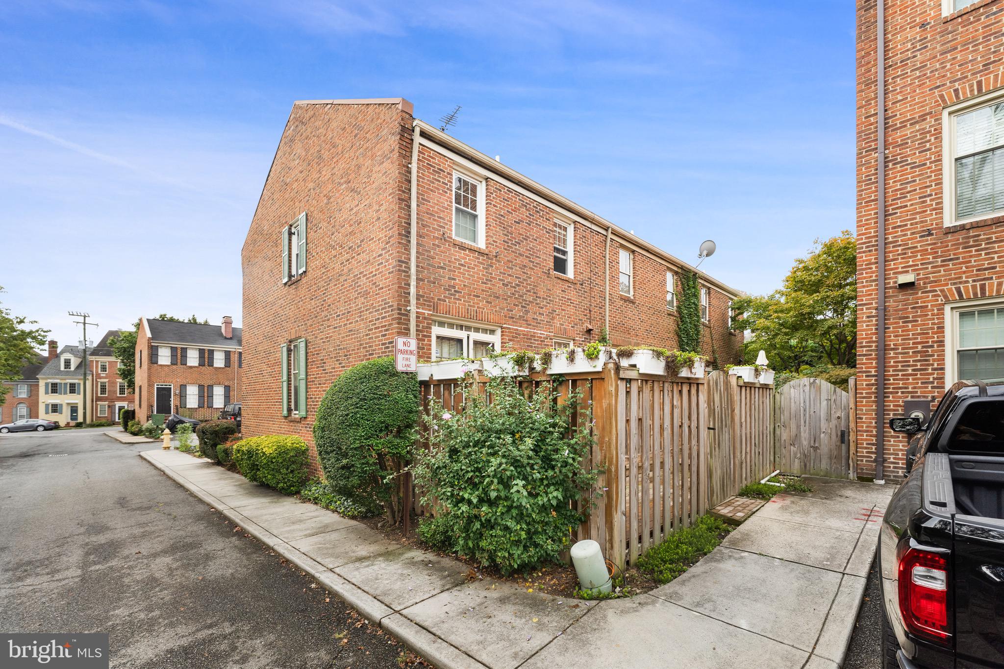 Real estate listing preview #26