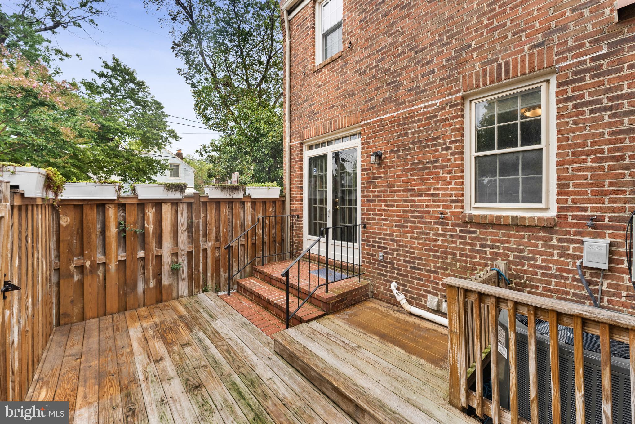 Real estate listing preview #25