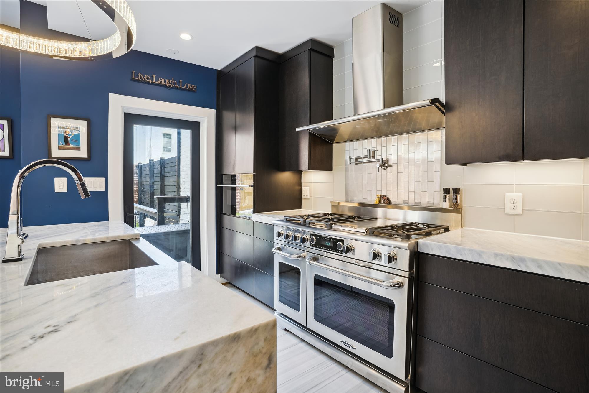 Real estate listing preview #15