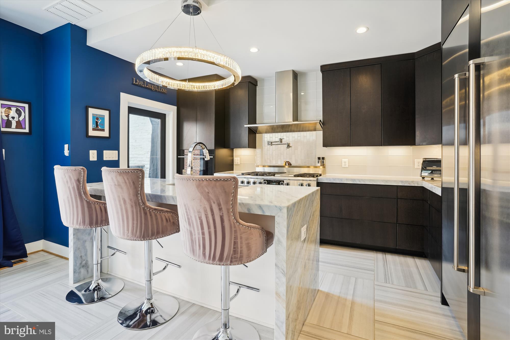 Real estate listing preview #14