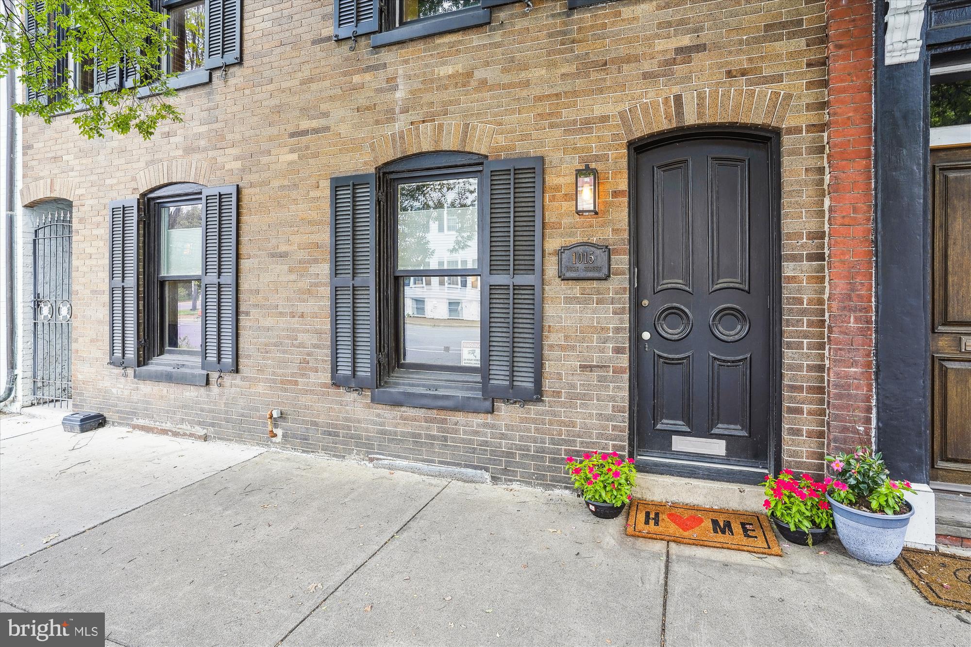 Real estate listing preview #4