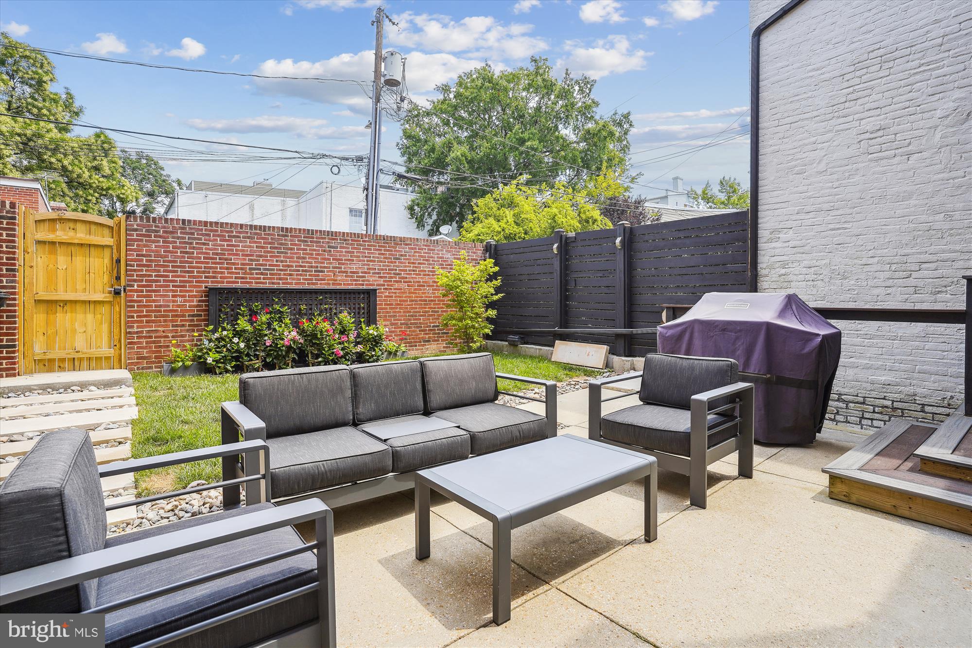 Real estate listing preview #34