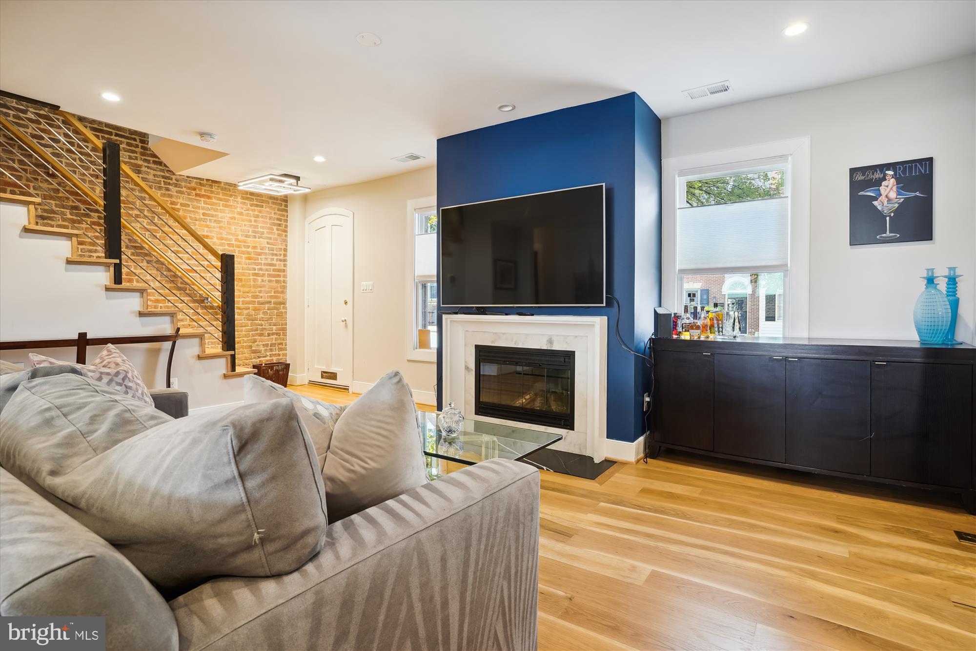 Real estate listing preview #5