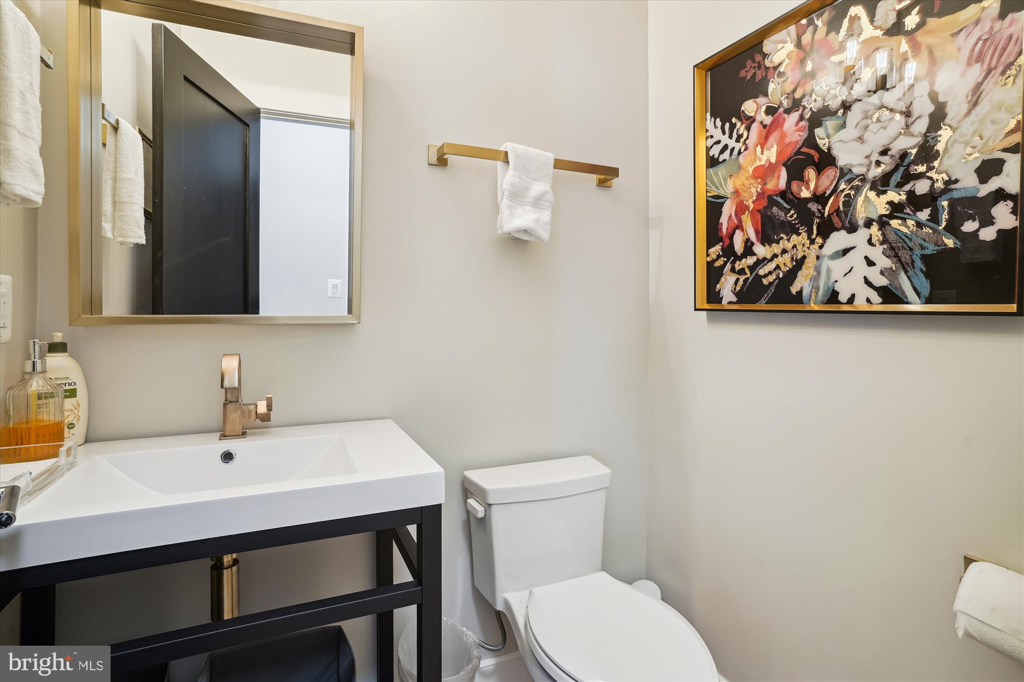 Real estate listing preview #17