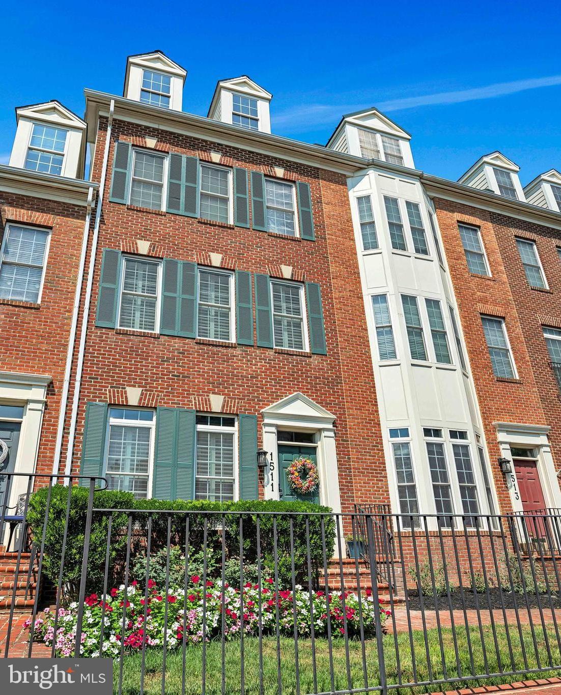 Real estate listing preview #2