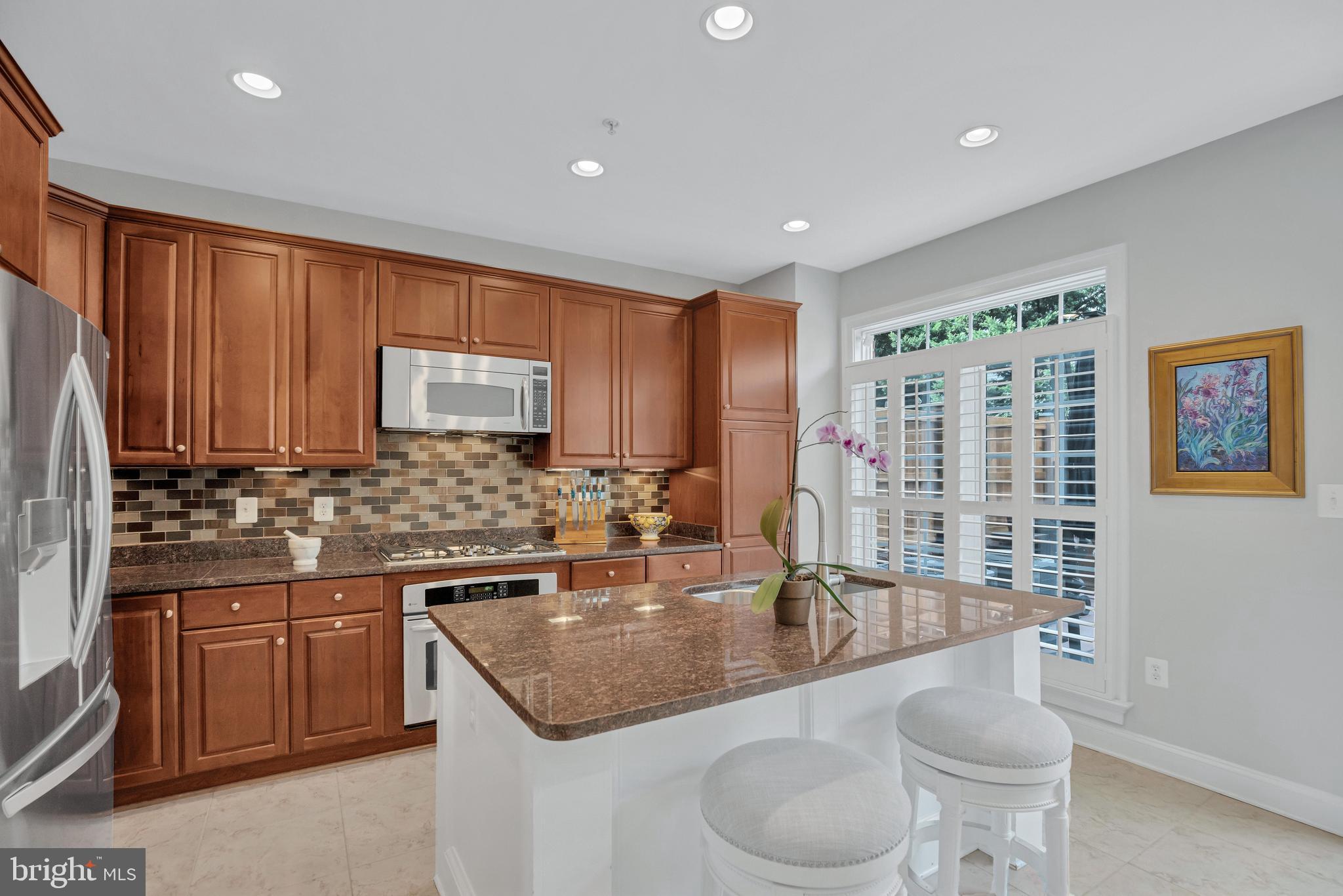 Real estate listing preview #10