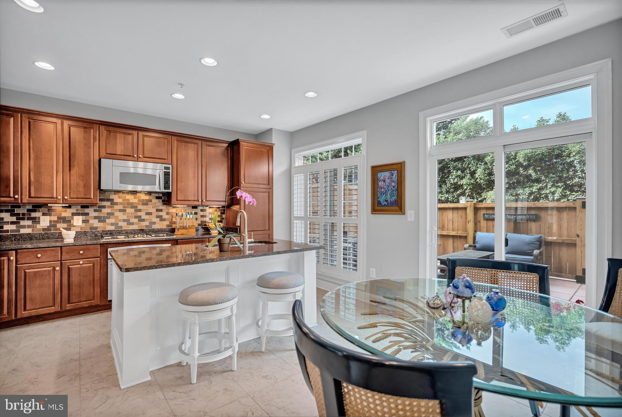 Real estate listing preview #11