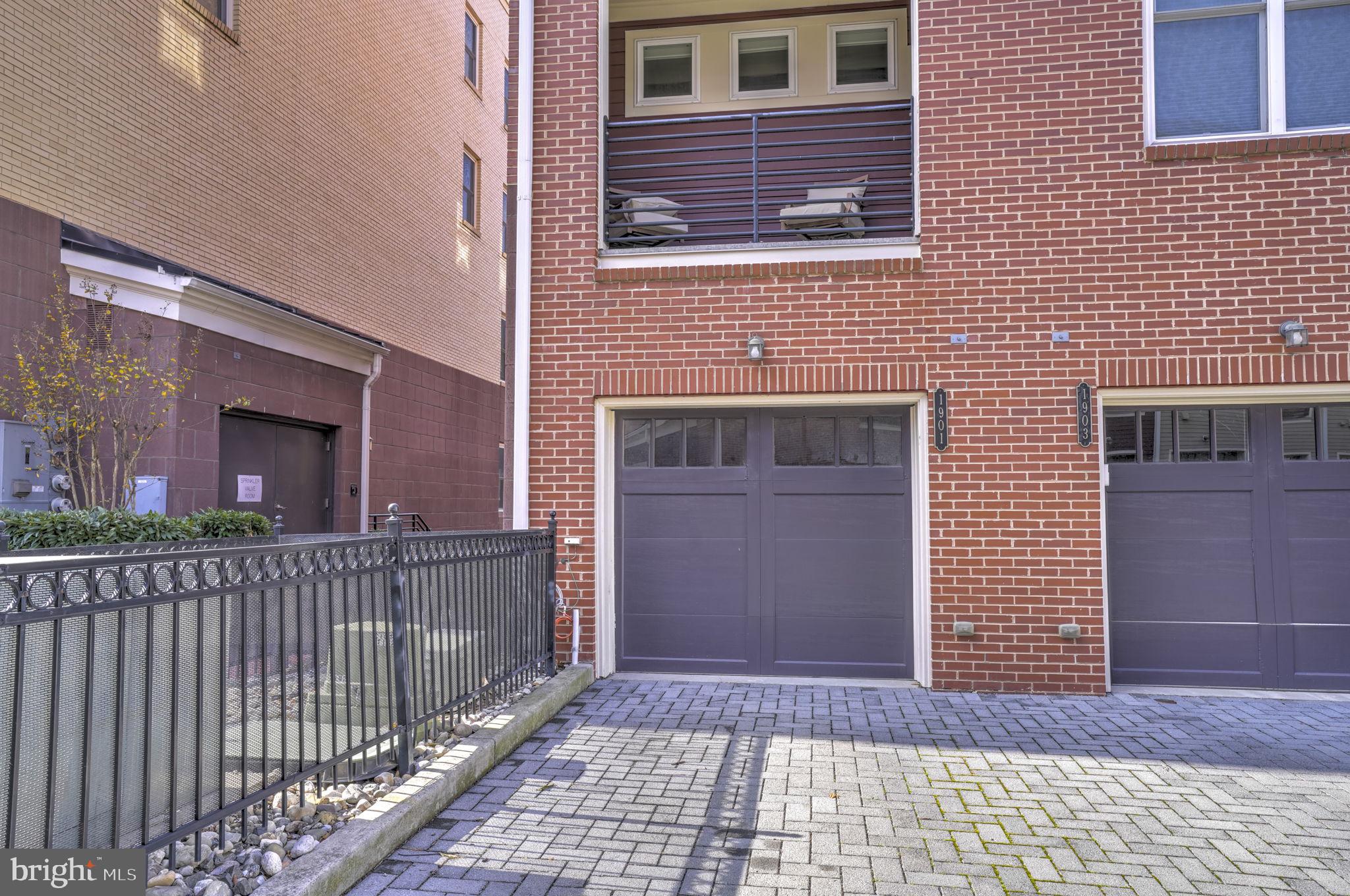 Real estate listing preview #32