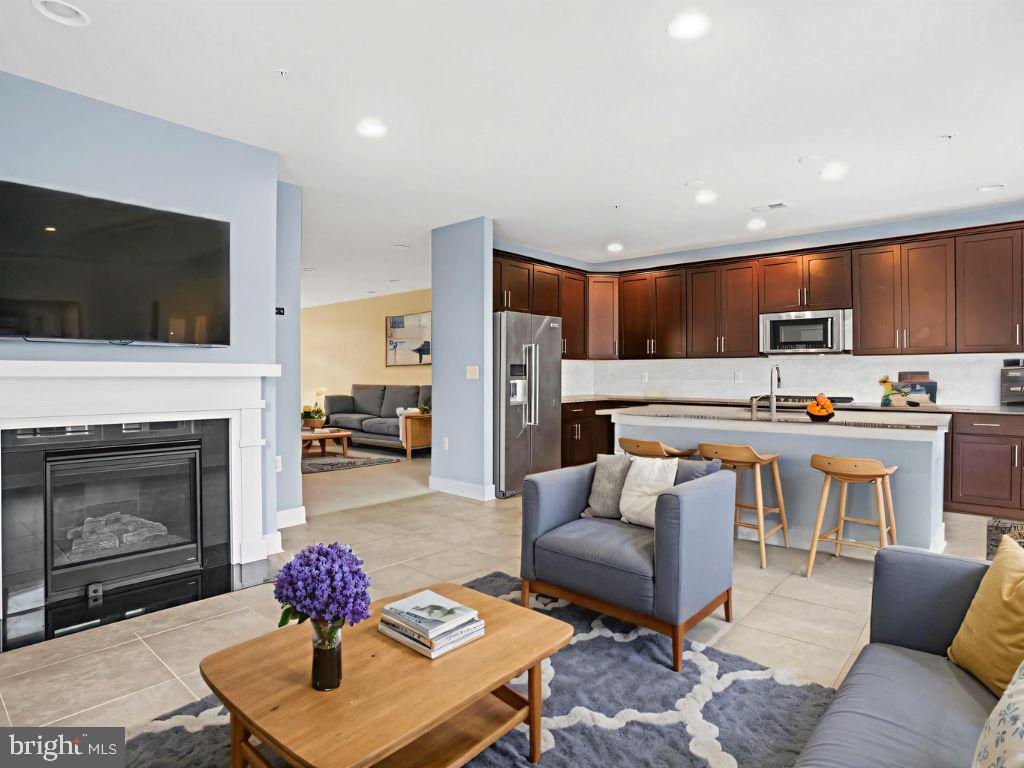 Real estate listing preview #11