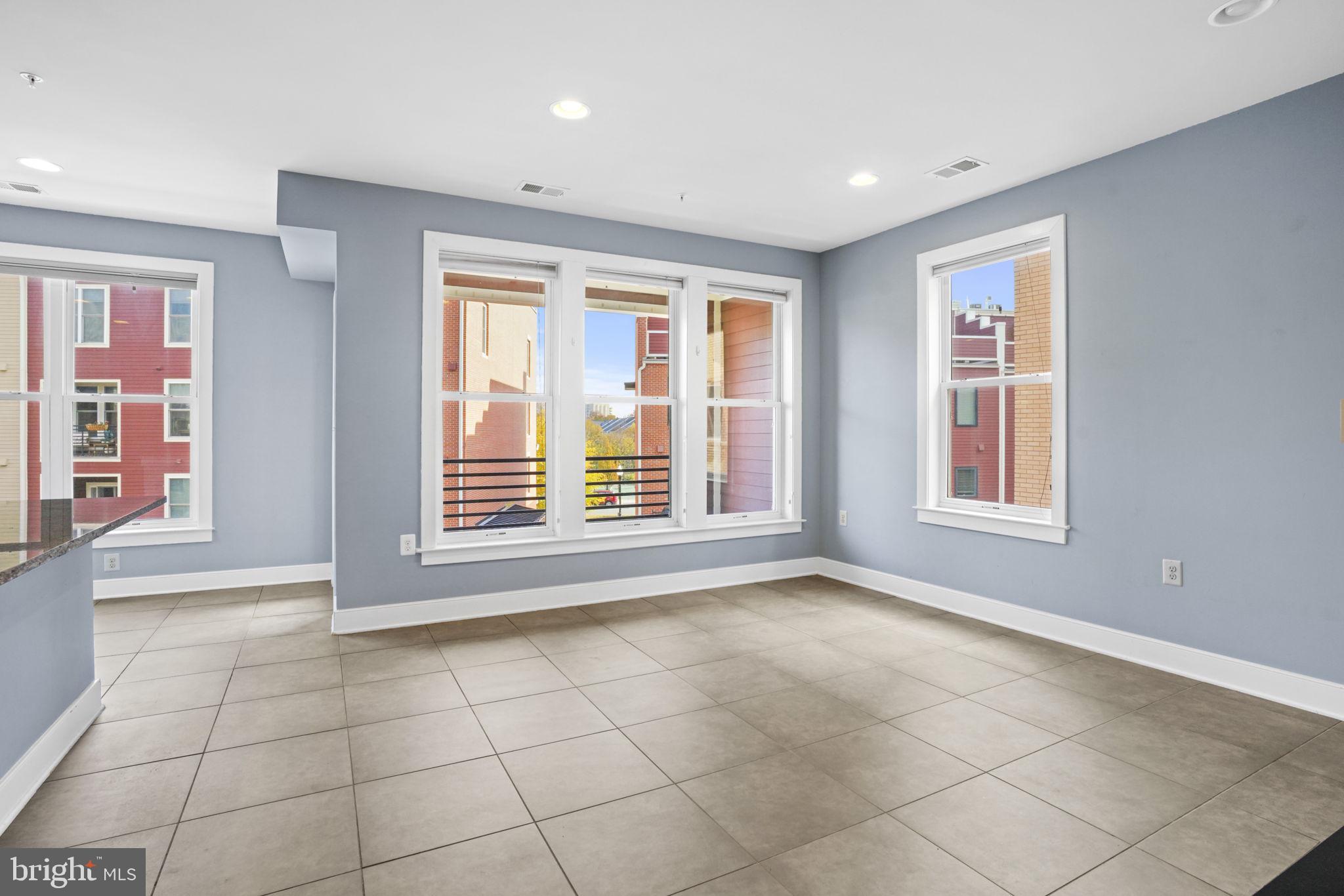 Real estate listing preview #9