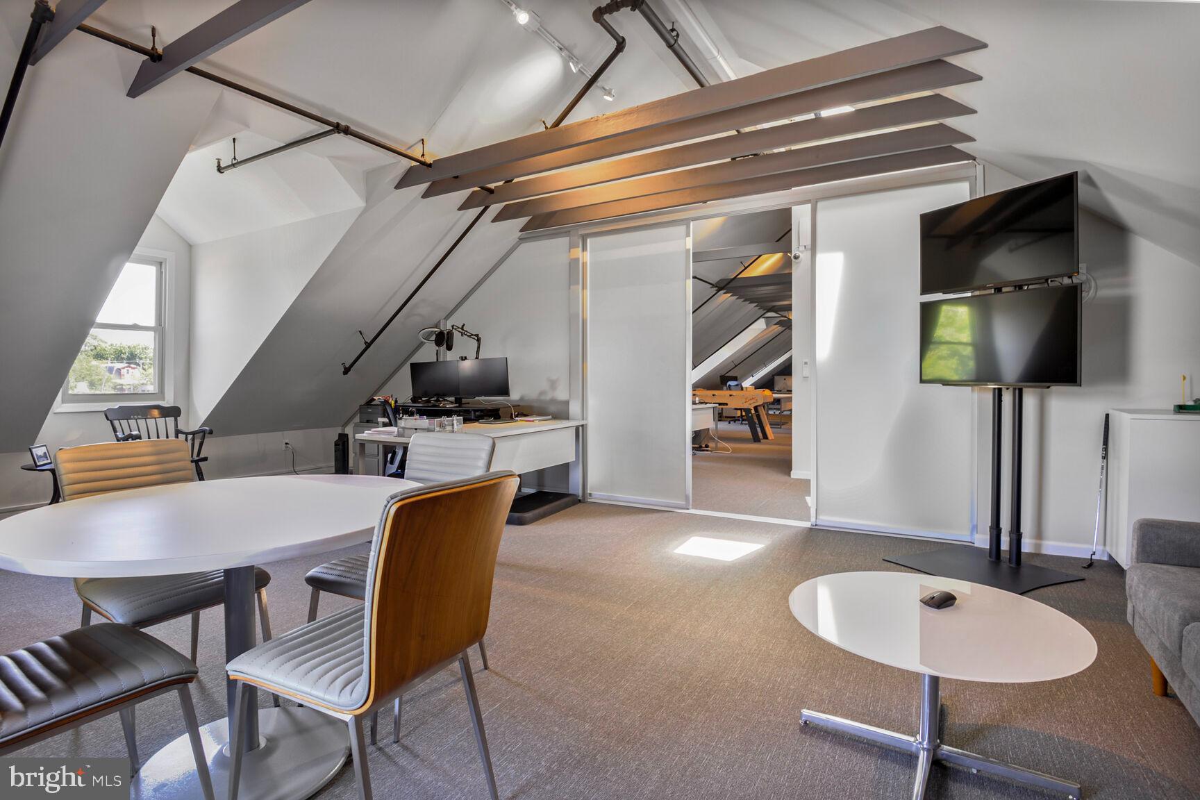 Real estate listing preview #13