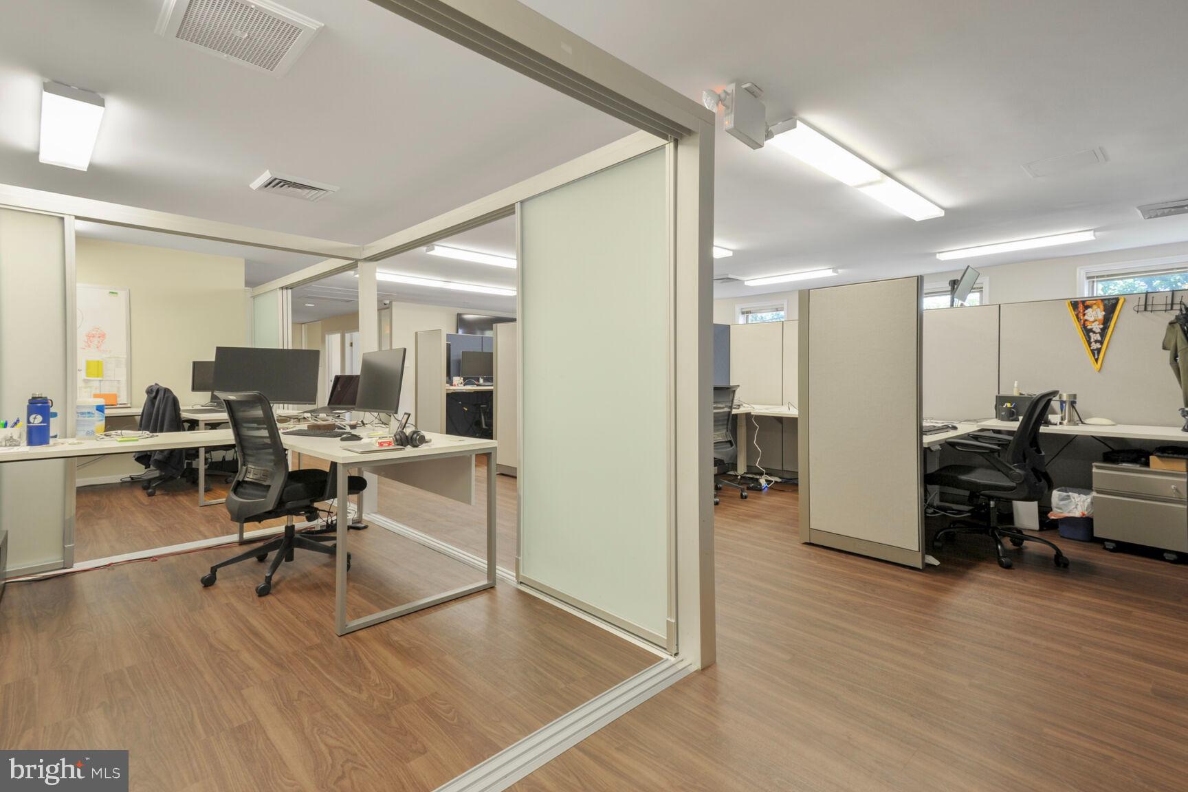 Real estate listing preview #10