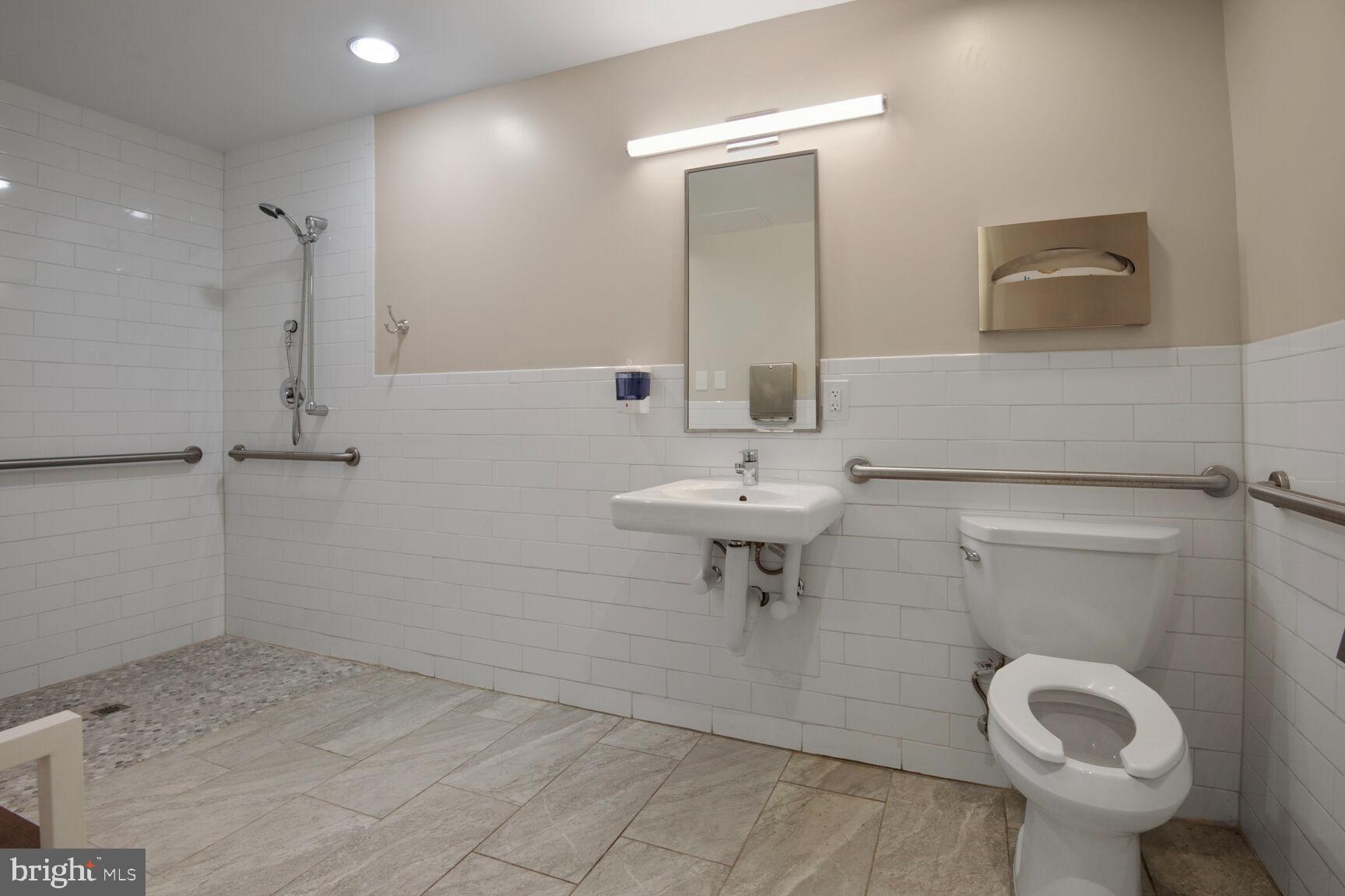 Real estate listing preview #15