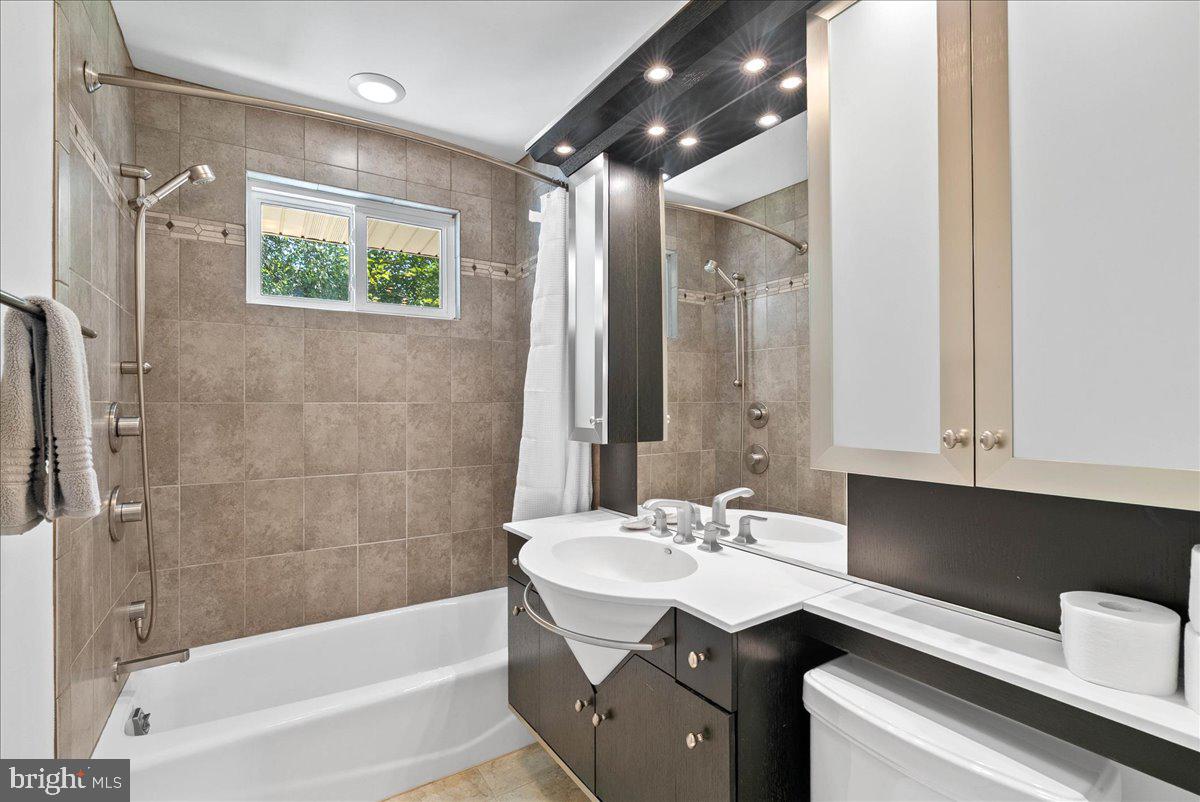 Real estate listing preview #9