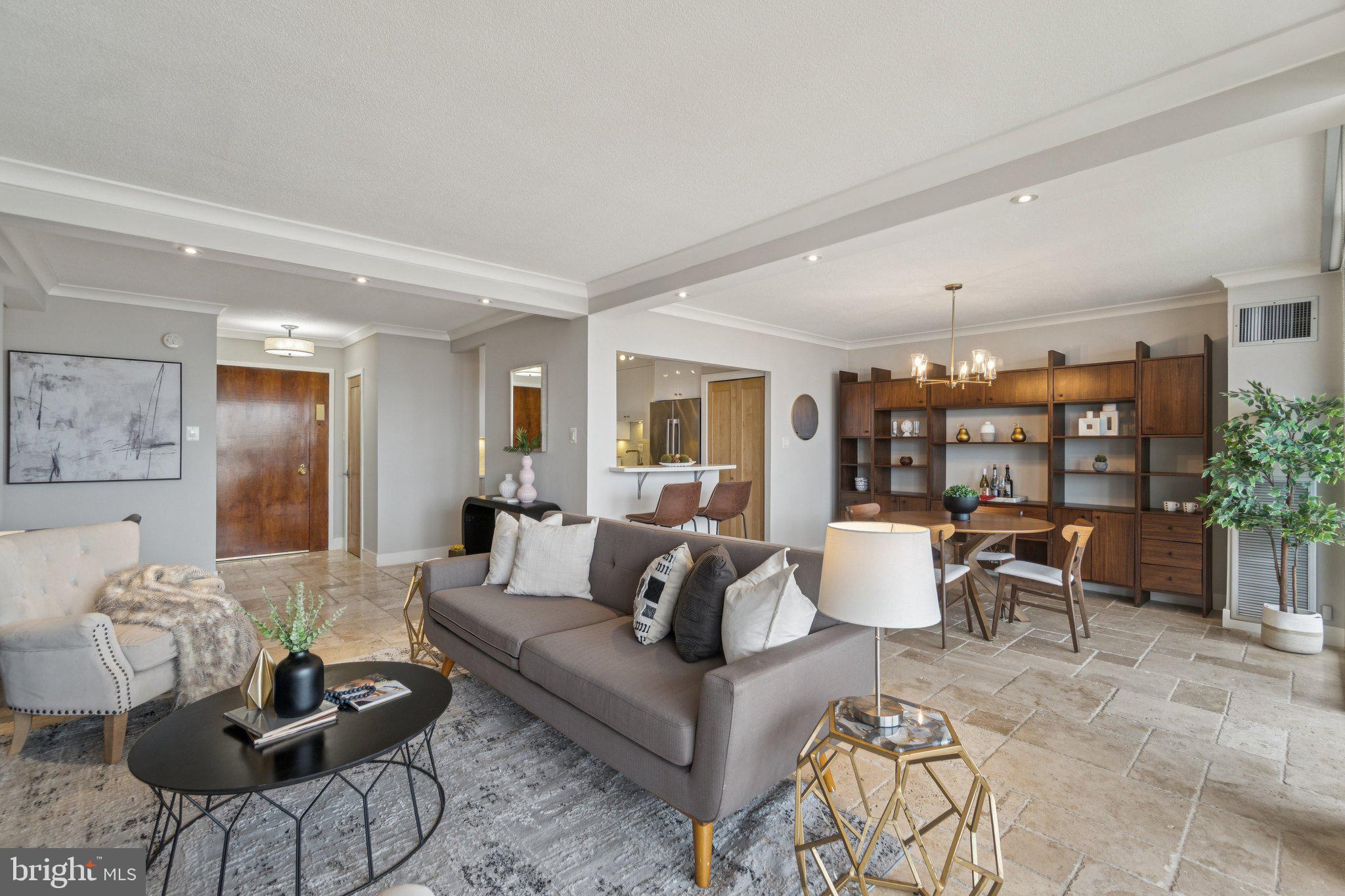 Real estate listing preview #6