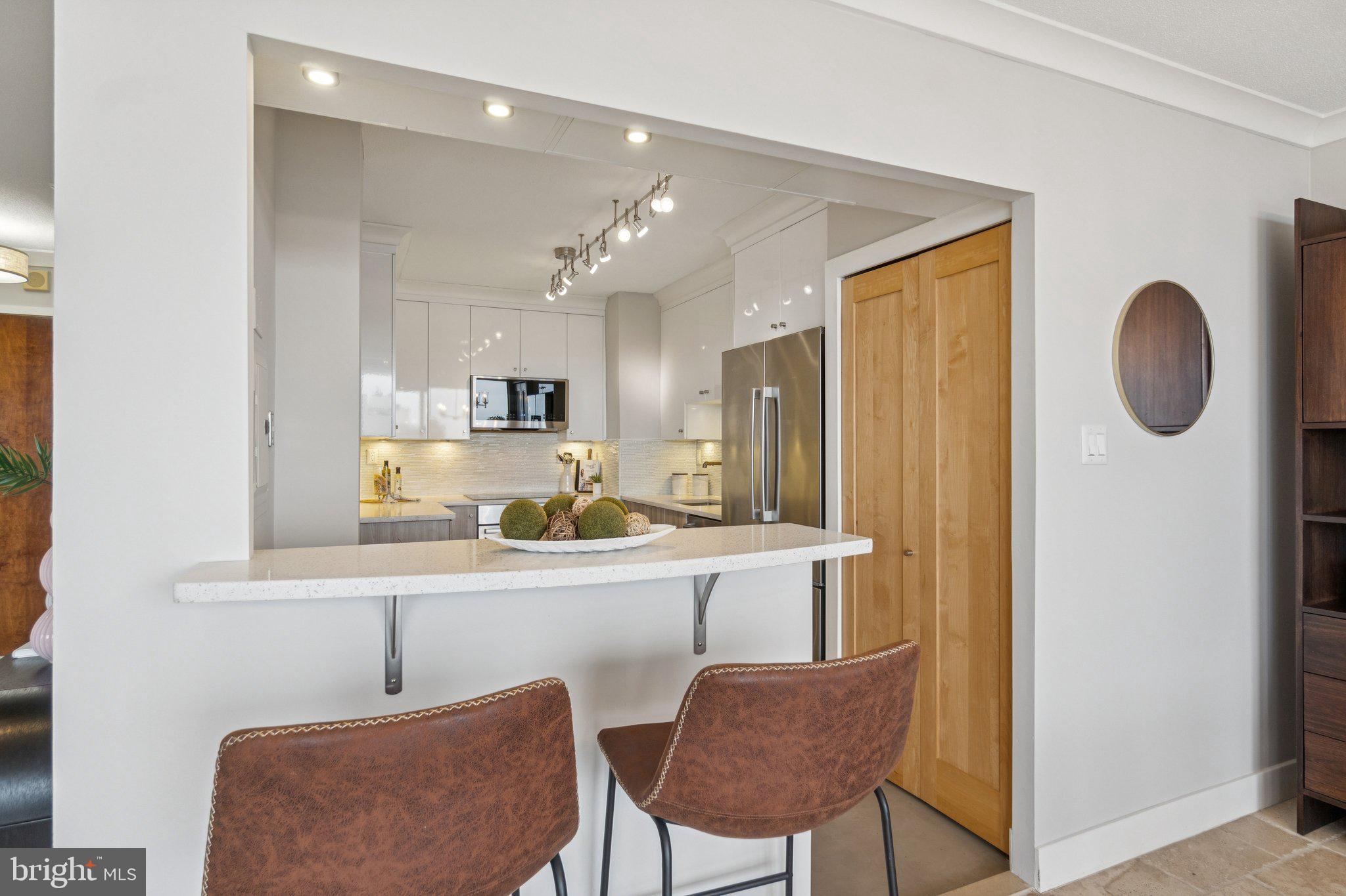 Real estate listing preview #12