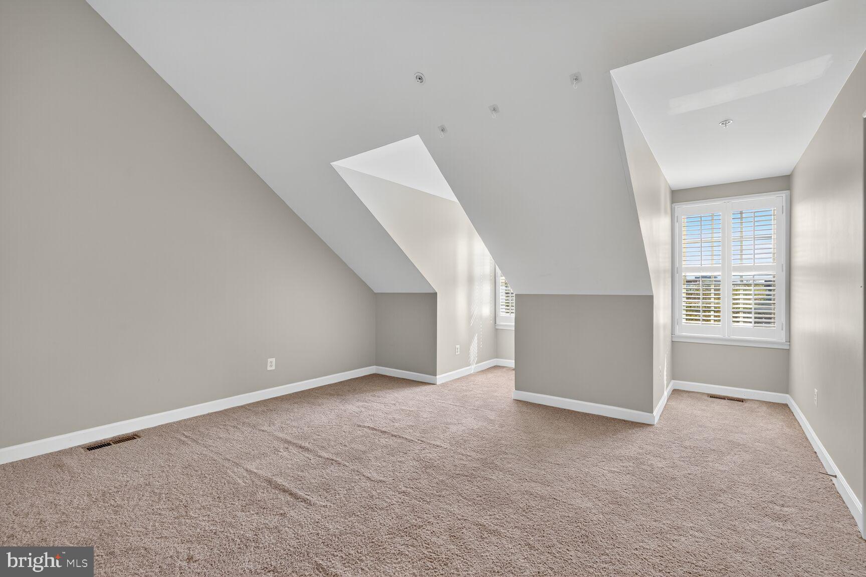 Real estate listing preview #26